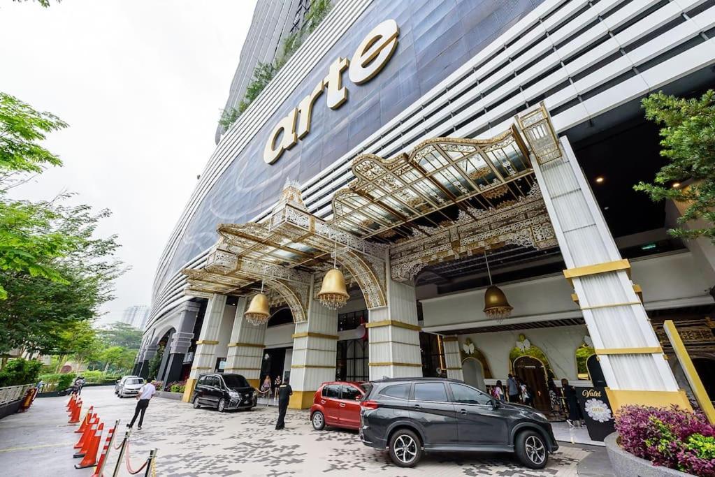 Arte Mont Kiara Elegant Highest Floor Netflix 6pax