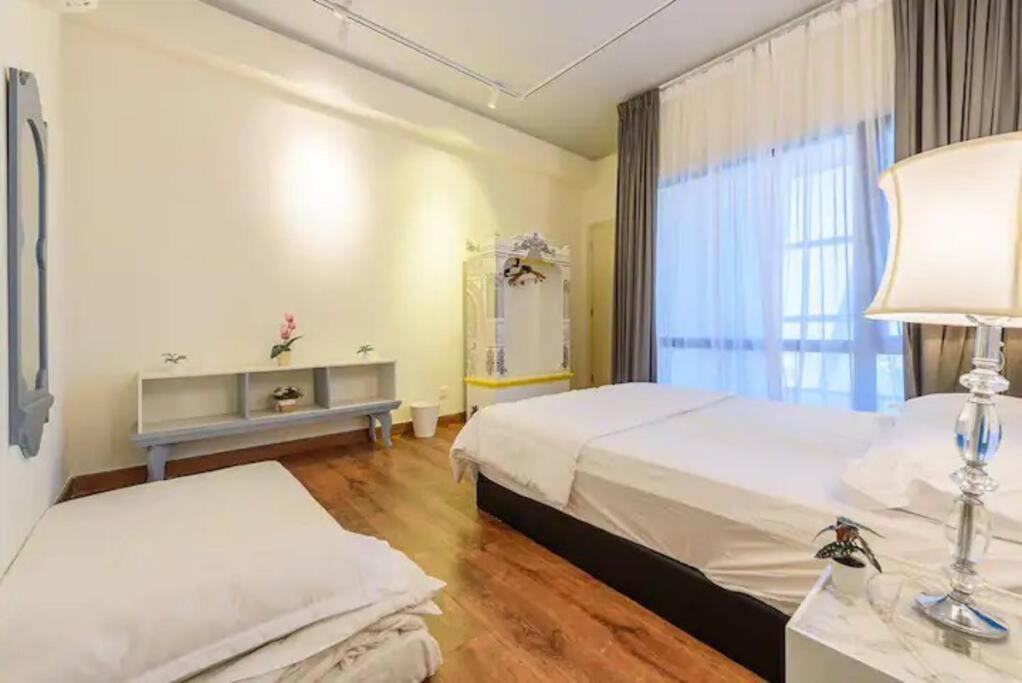 Arte Mont Kiara Elegant Highest Floor Netflix 6pax