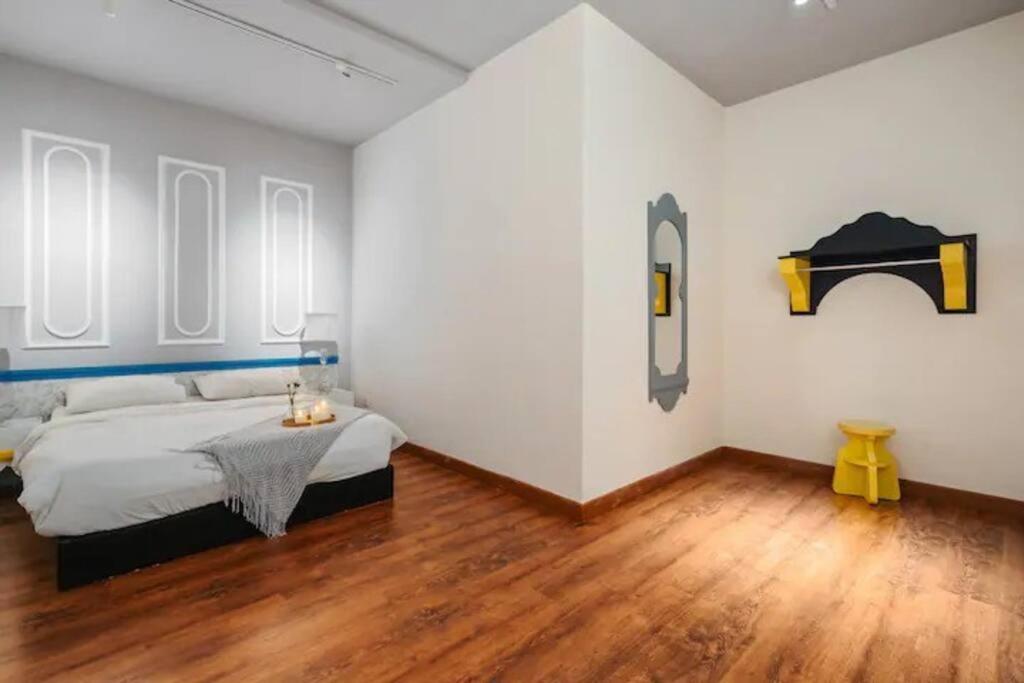 Arte Mont Kiara Elegant Highest Floor Netflix 6pax