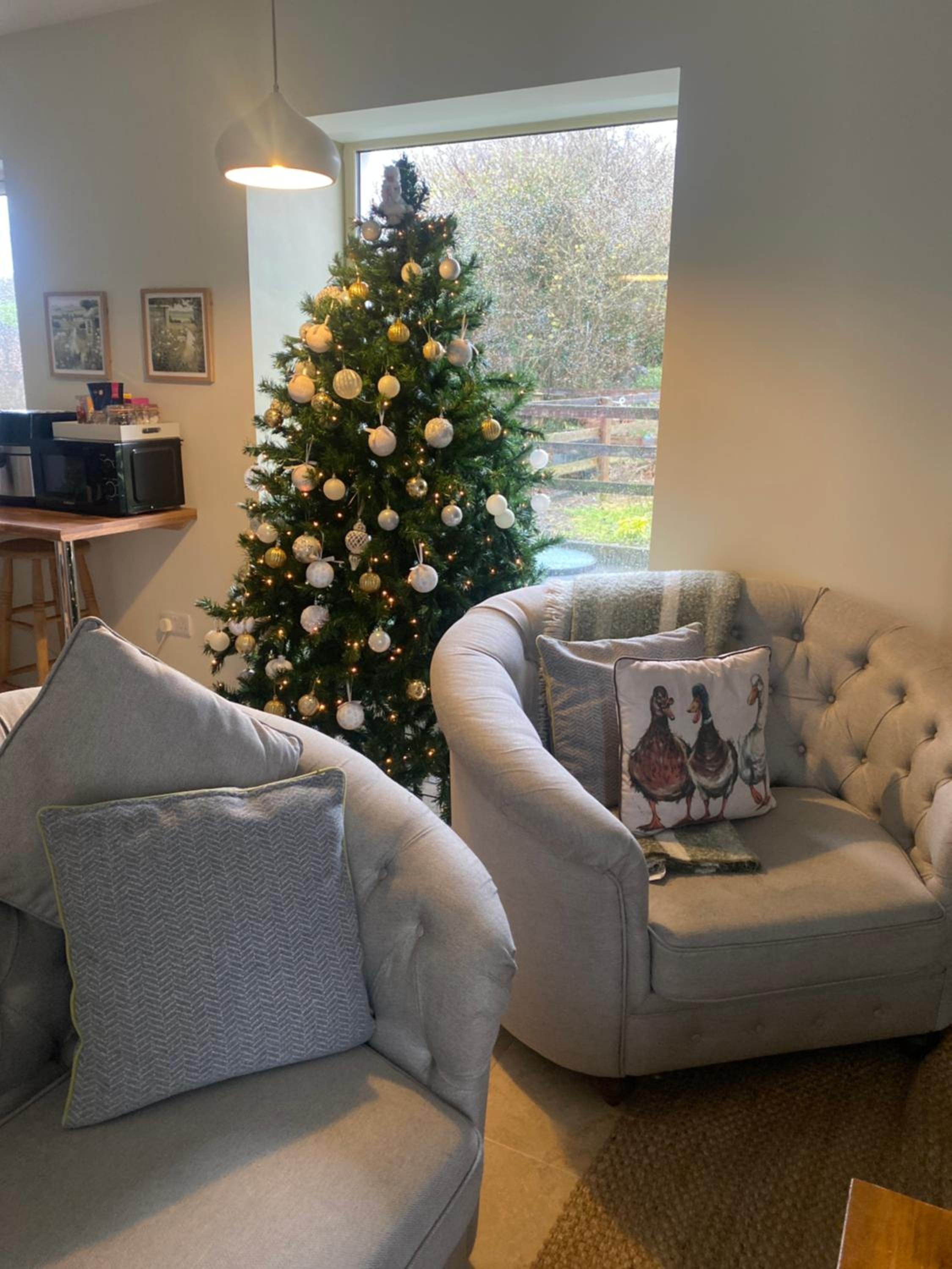 Ennis Vacations - Luxury Country Escape - Property Image 1