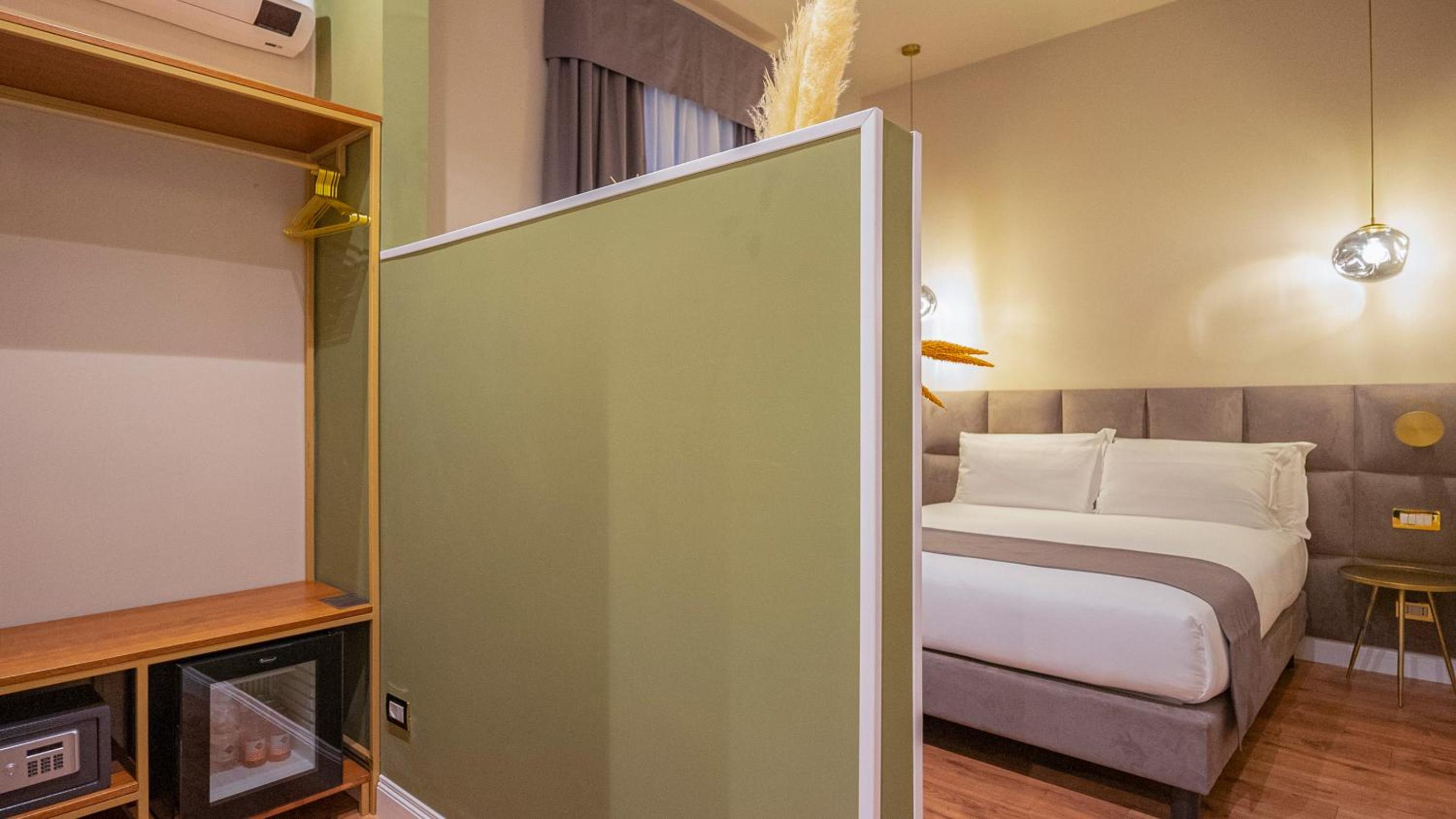 hotel room