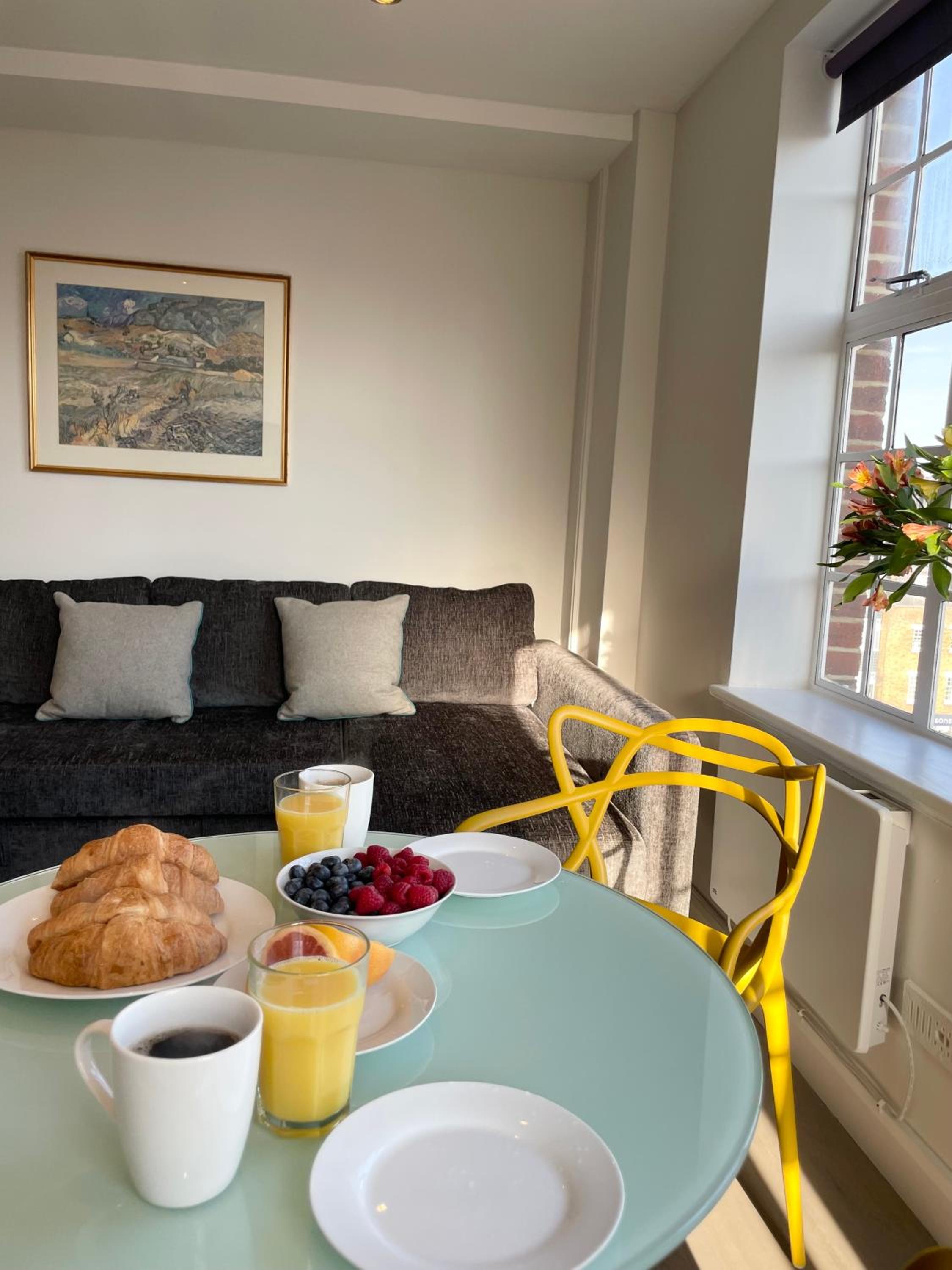 Cozy Apartments in Westminster