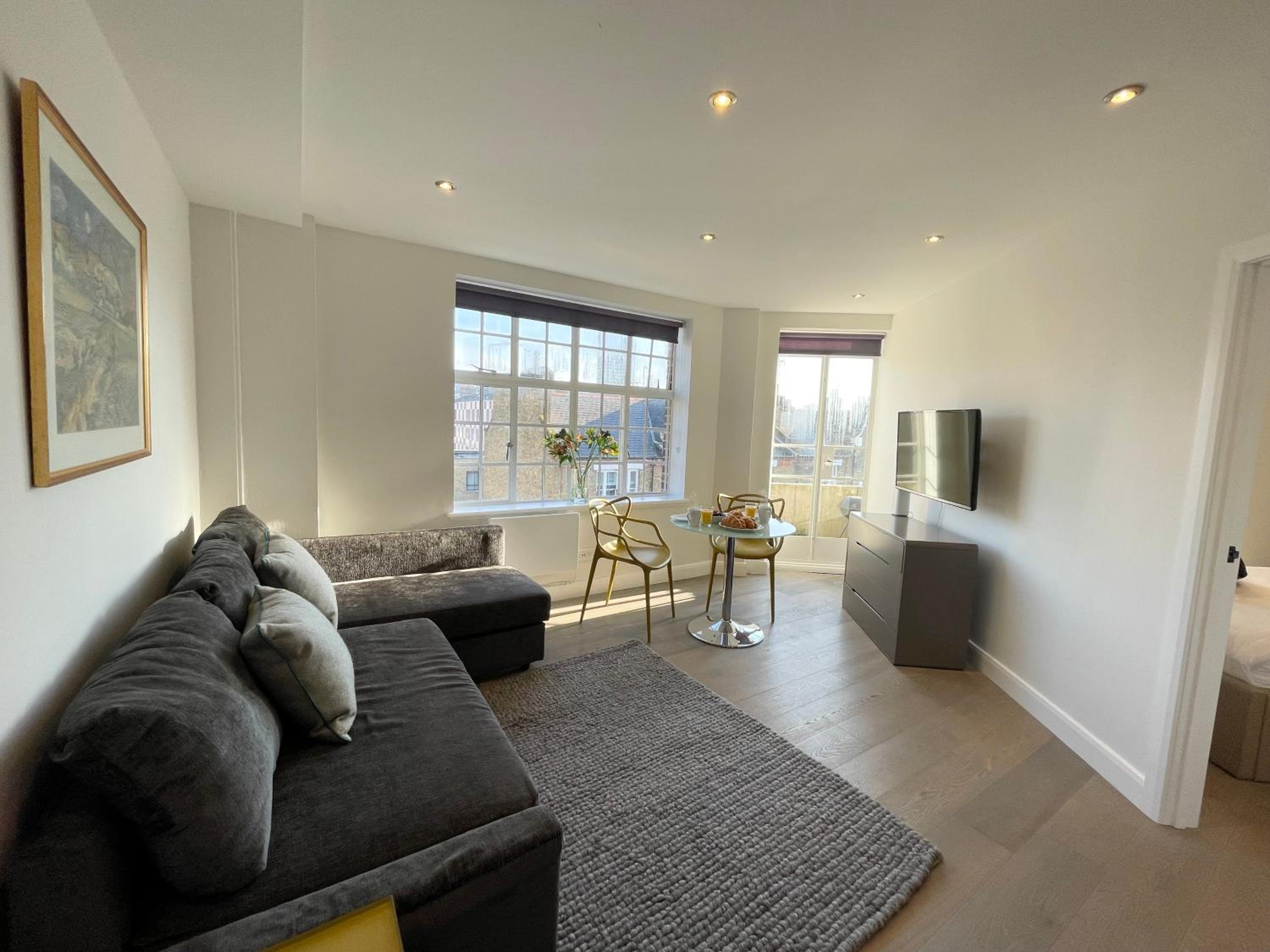 Cozy Apartments in Westminster