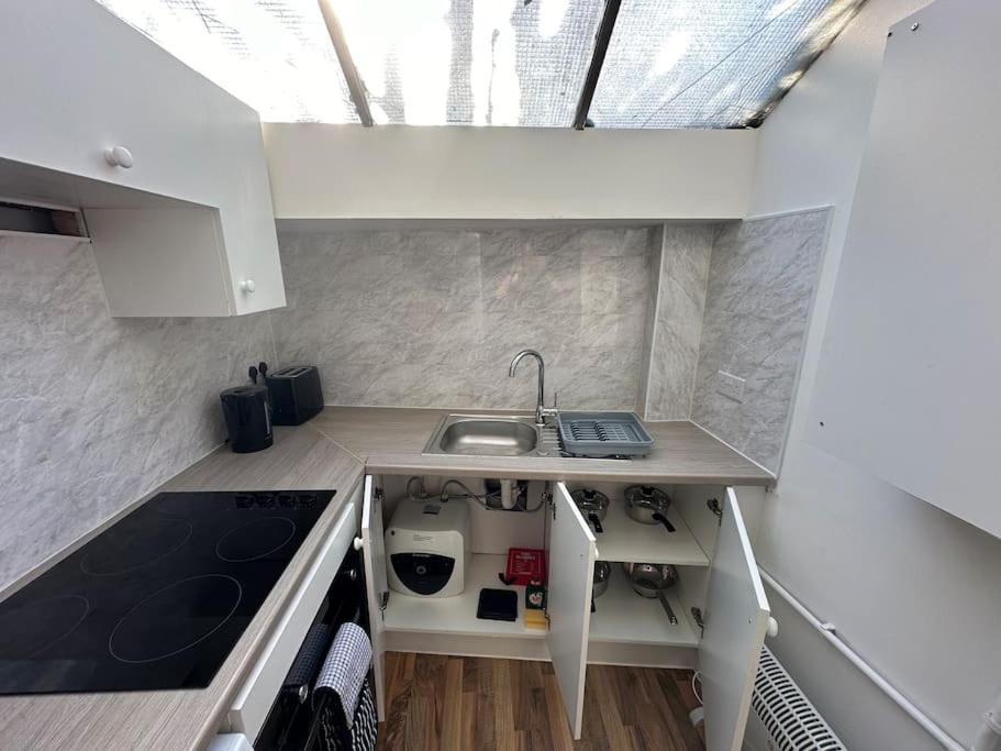 Ustay Fulham