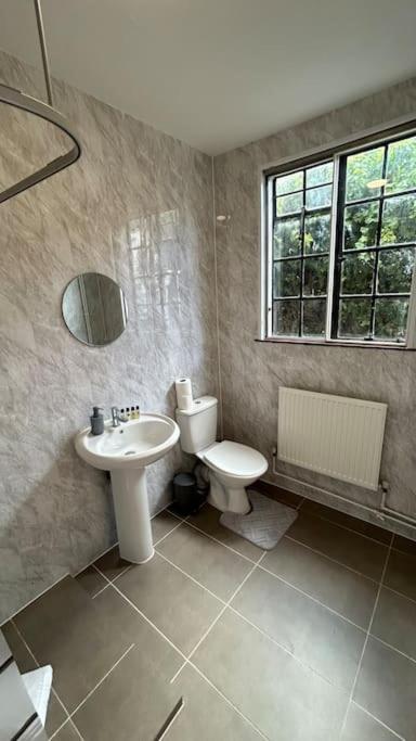 Ustay Fulham