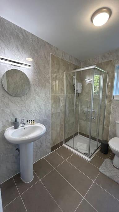 Ustay Fulham
