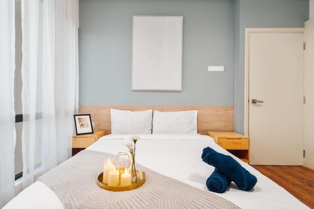 Arte Mont Kiara Netflix Muji-Muji 3rooms 6pax