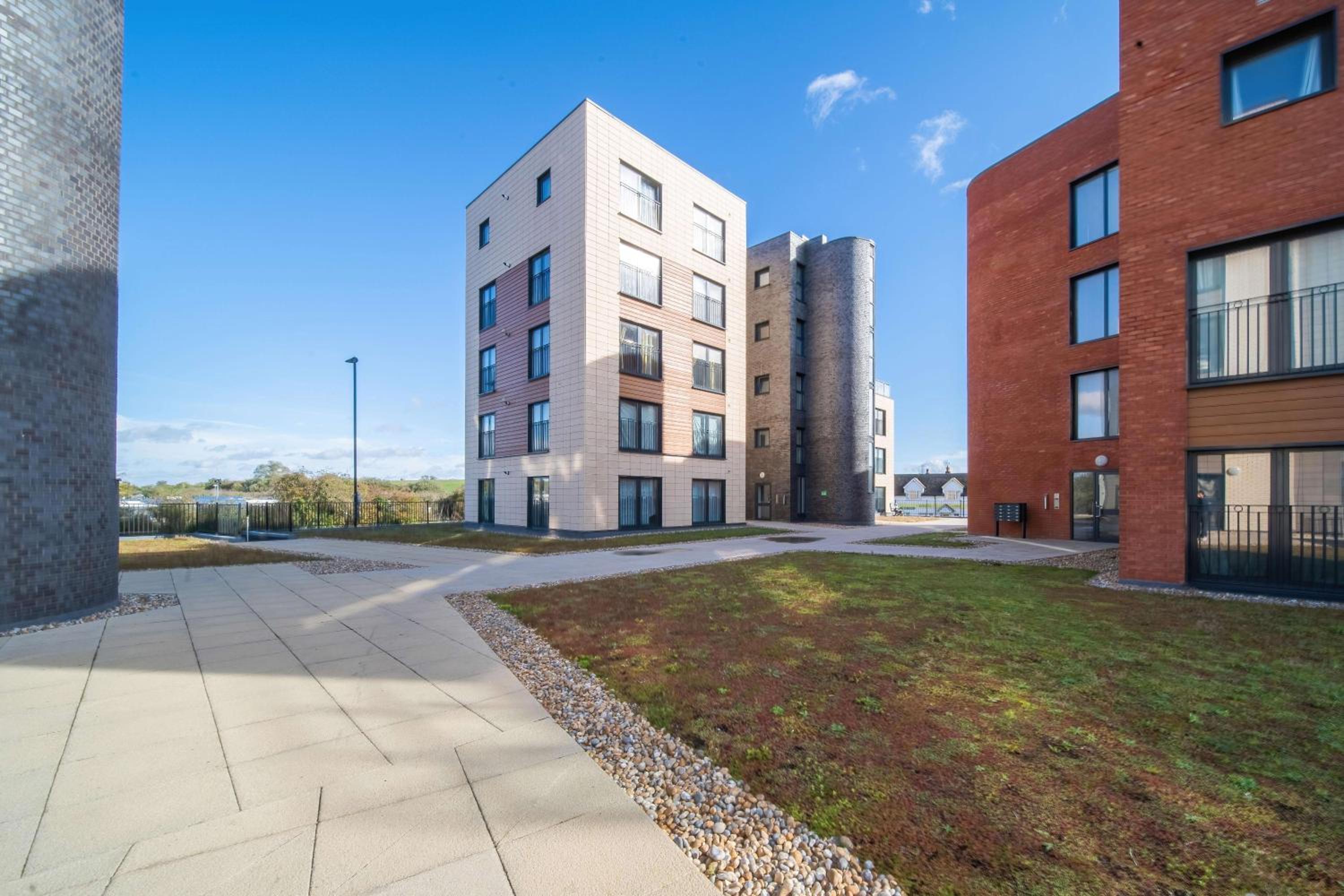 One and Two Bed Apartments Slough near Heathrow