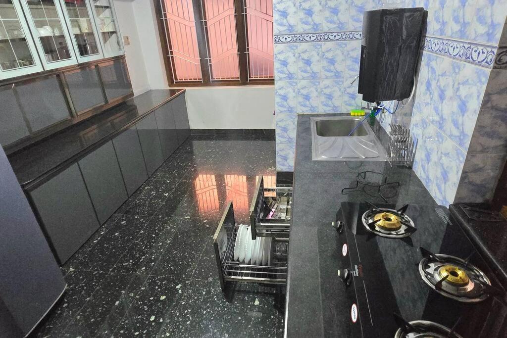 Entire 4 Bedroom Villa in Kannur view 5
