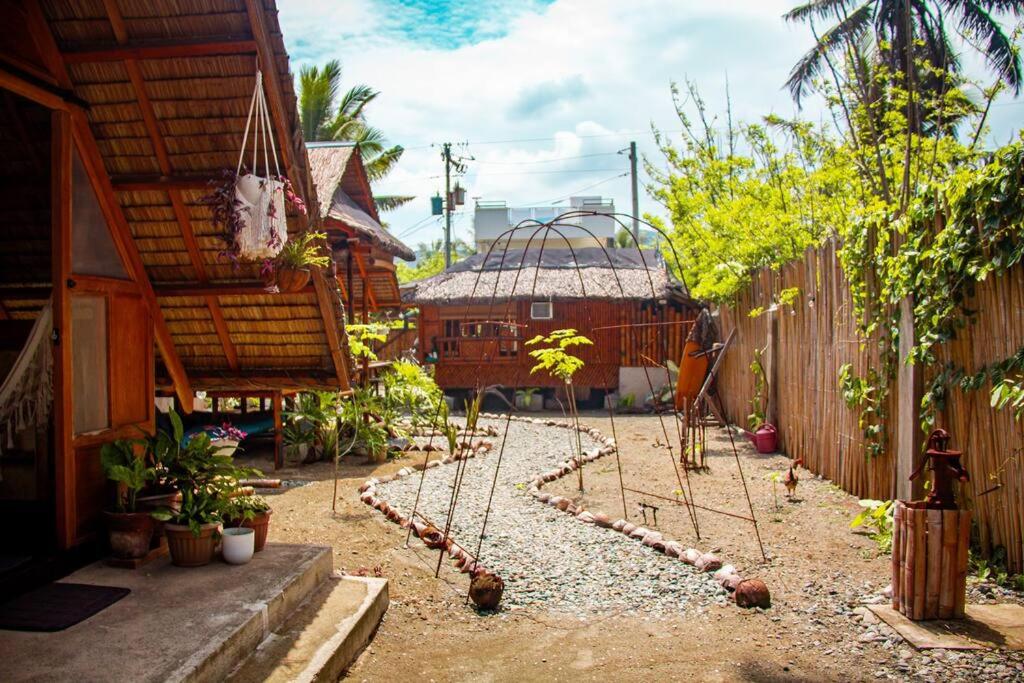 Duon Baler - Seconds from Sabang beach, your peaceful escape
