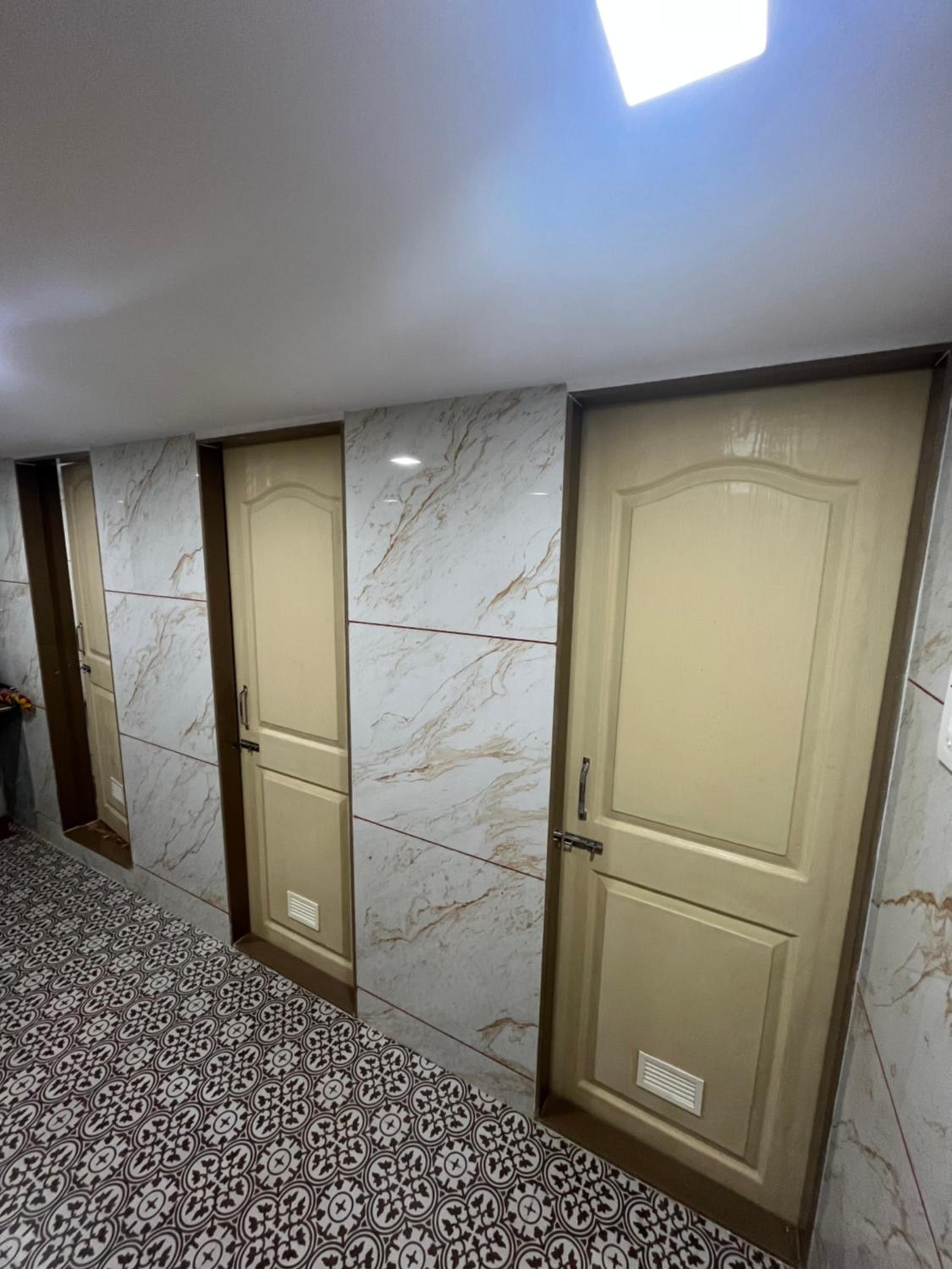 Apex Dormitory Andheri - Near Airport and Marol Metro Station