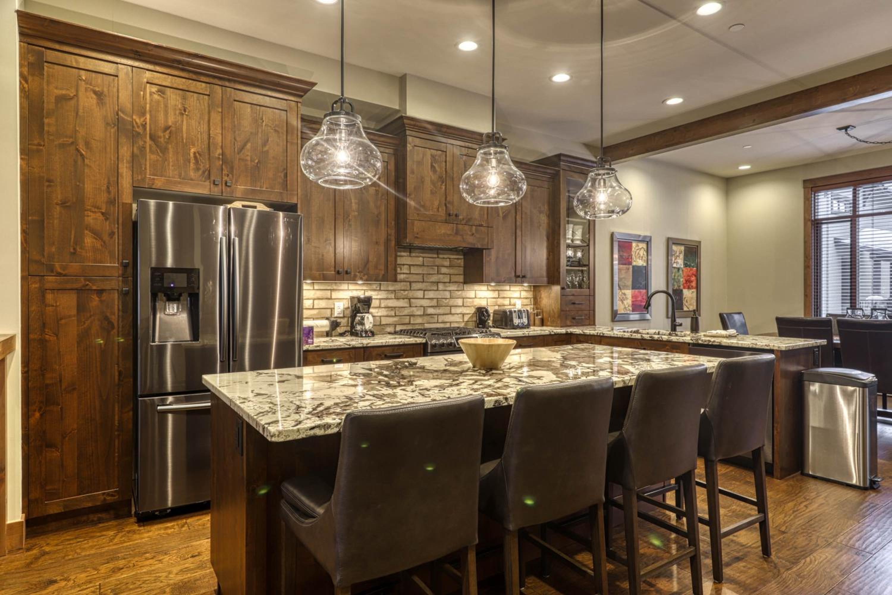 Sun Peaks Vacations - Village Walk Sun Peaks - Property Image 4