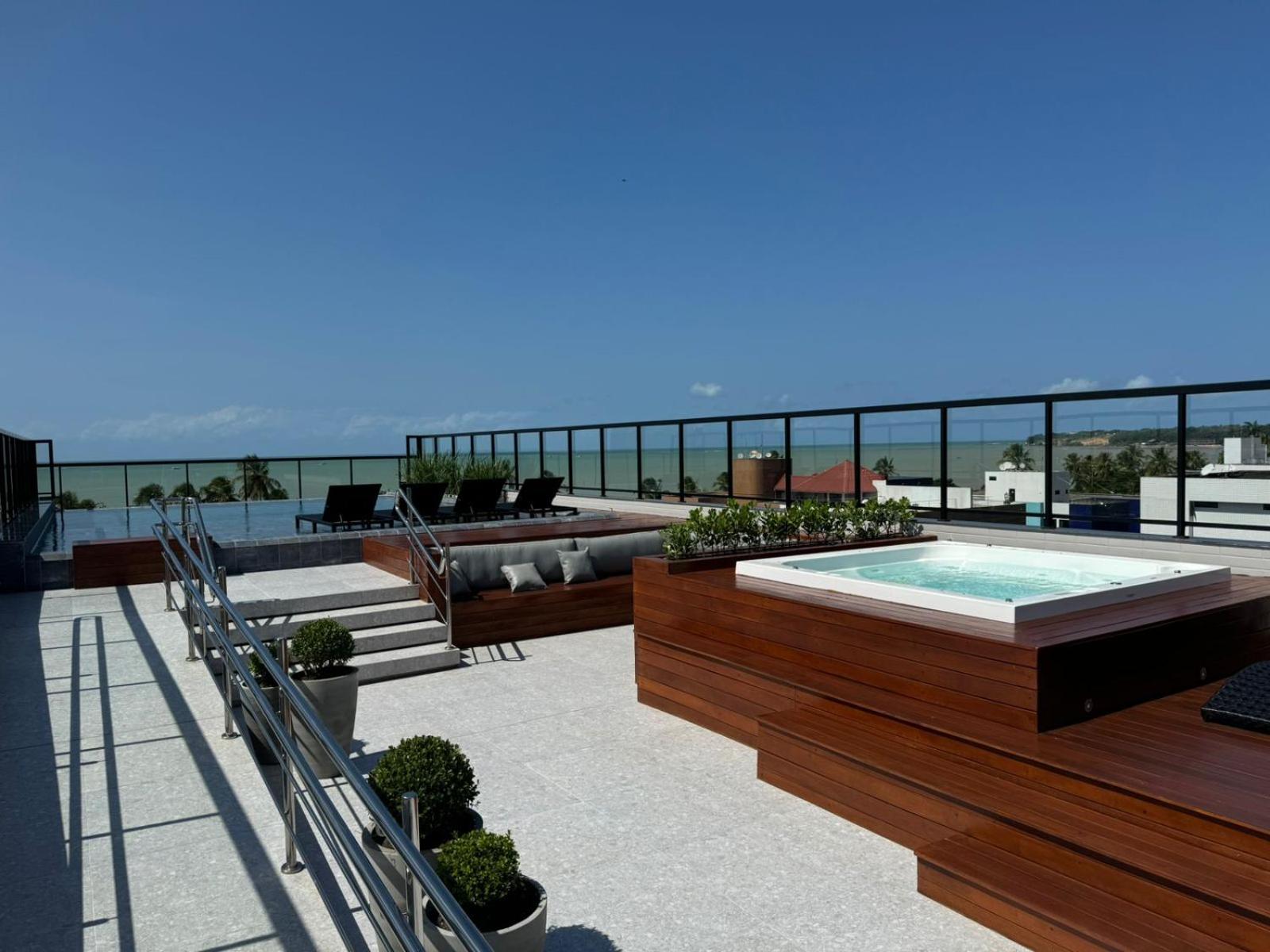 Melhores Flats - Excelente, pertinho do mar