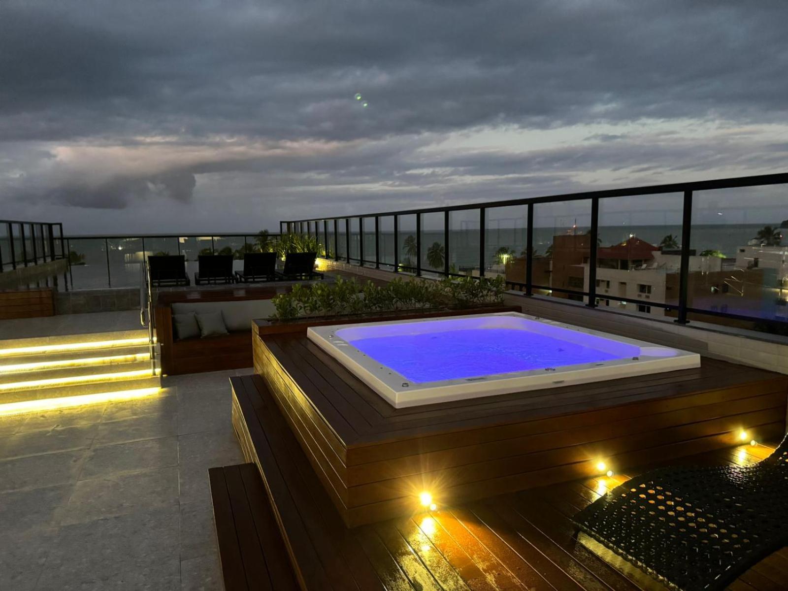 Melhores Flats - Excelente, pertinho do mar