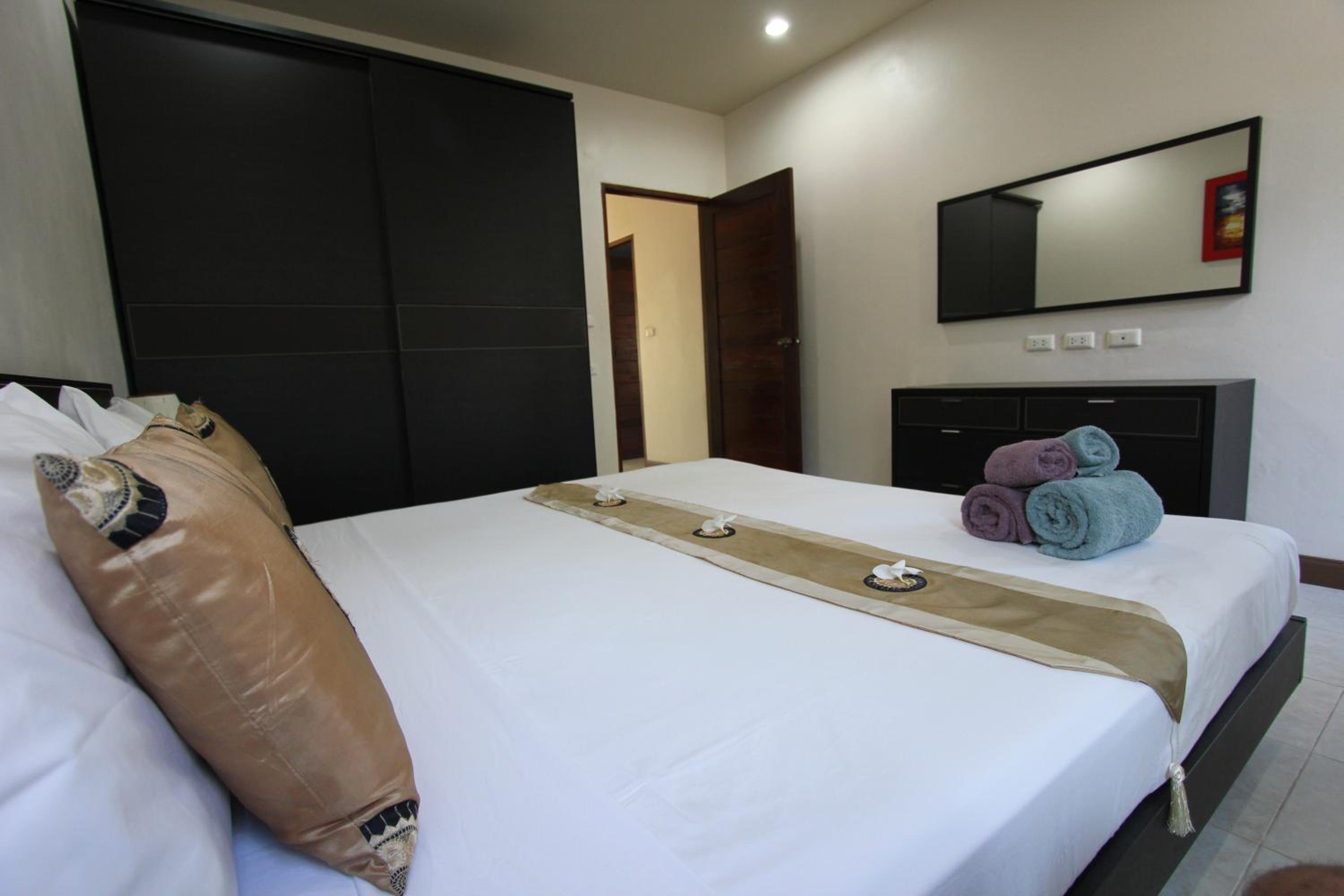 Babylon Pool Villas