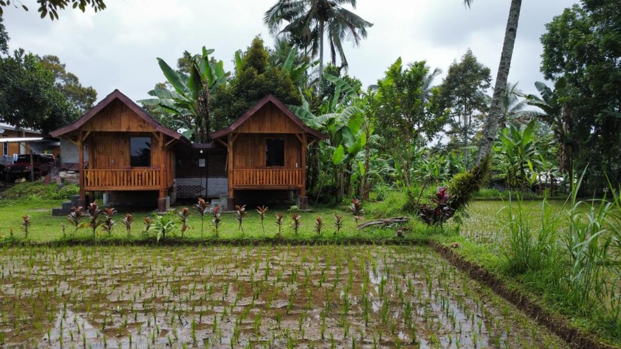 Galang Bungalow
