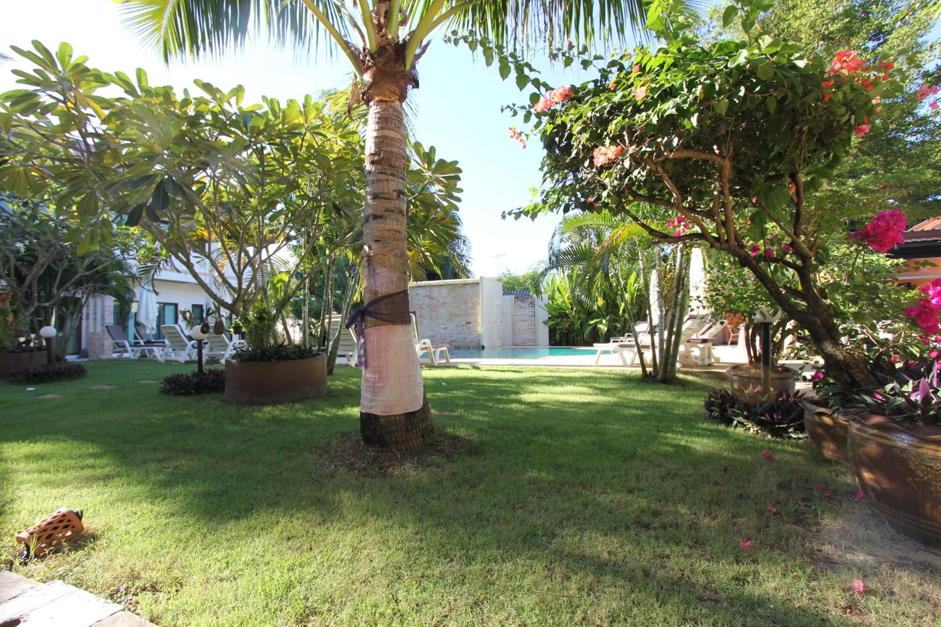 Babylon Pool Villas