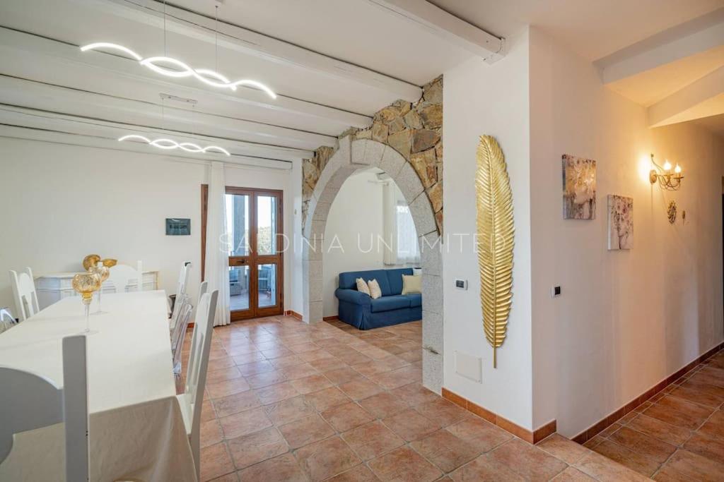 Villa I Venti di Molara view 3