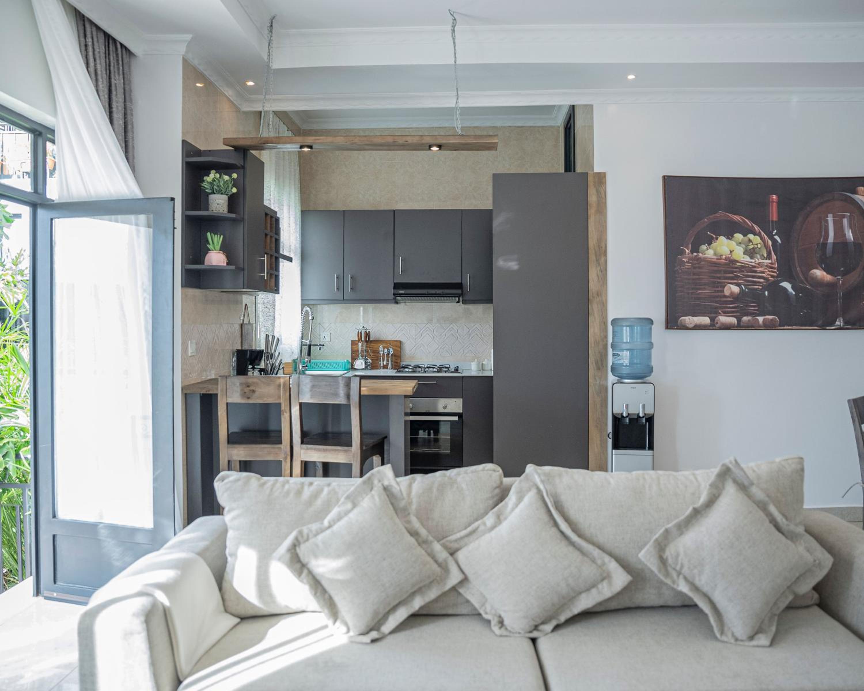 White Lantana Apartments