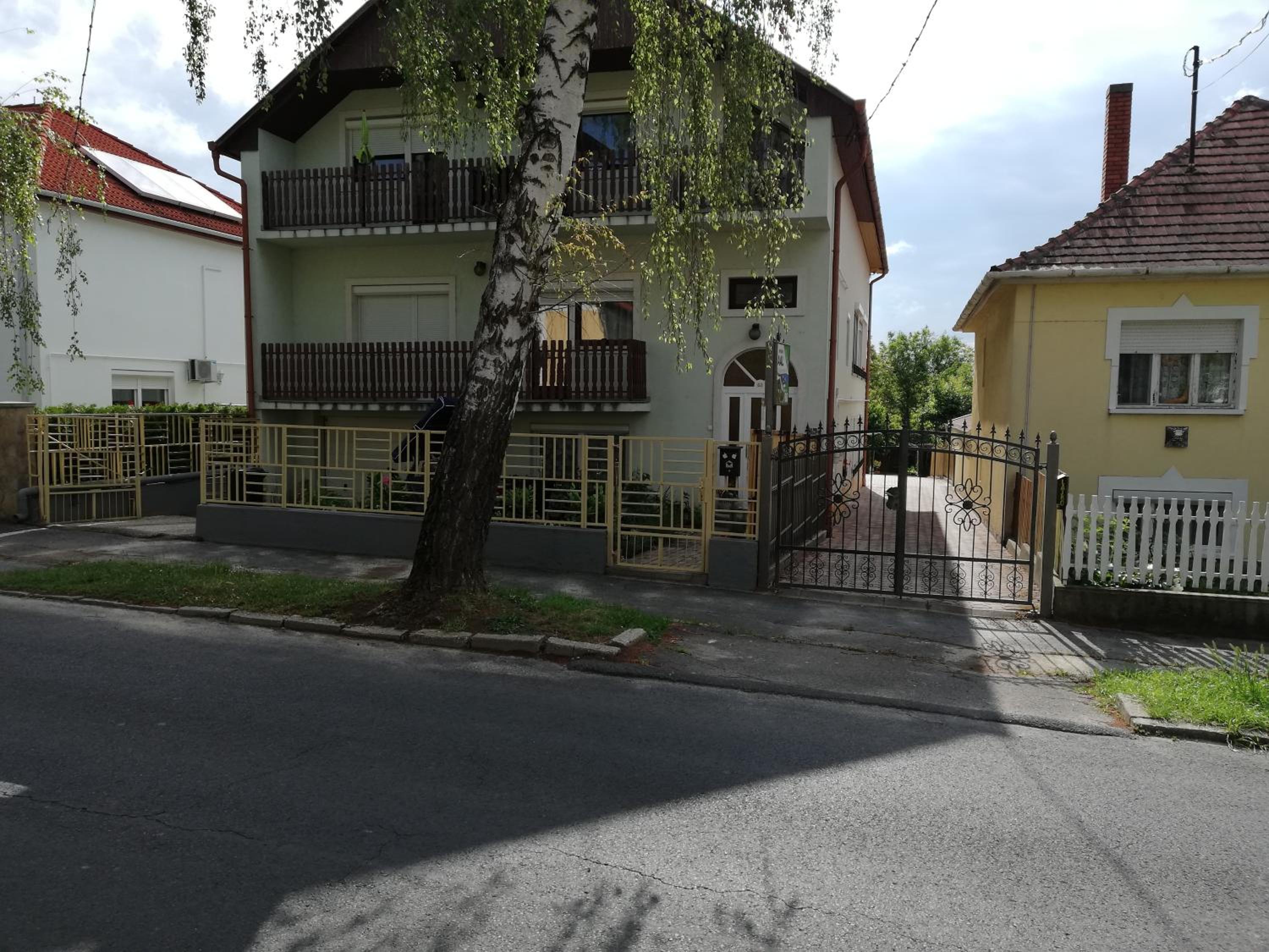 Photo 34