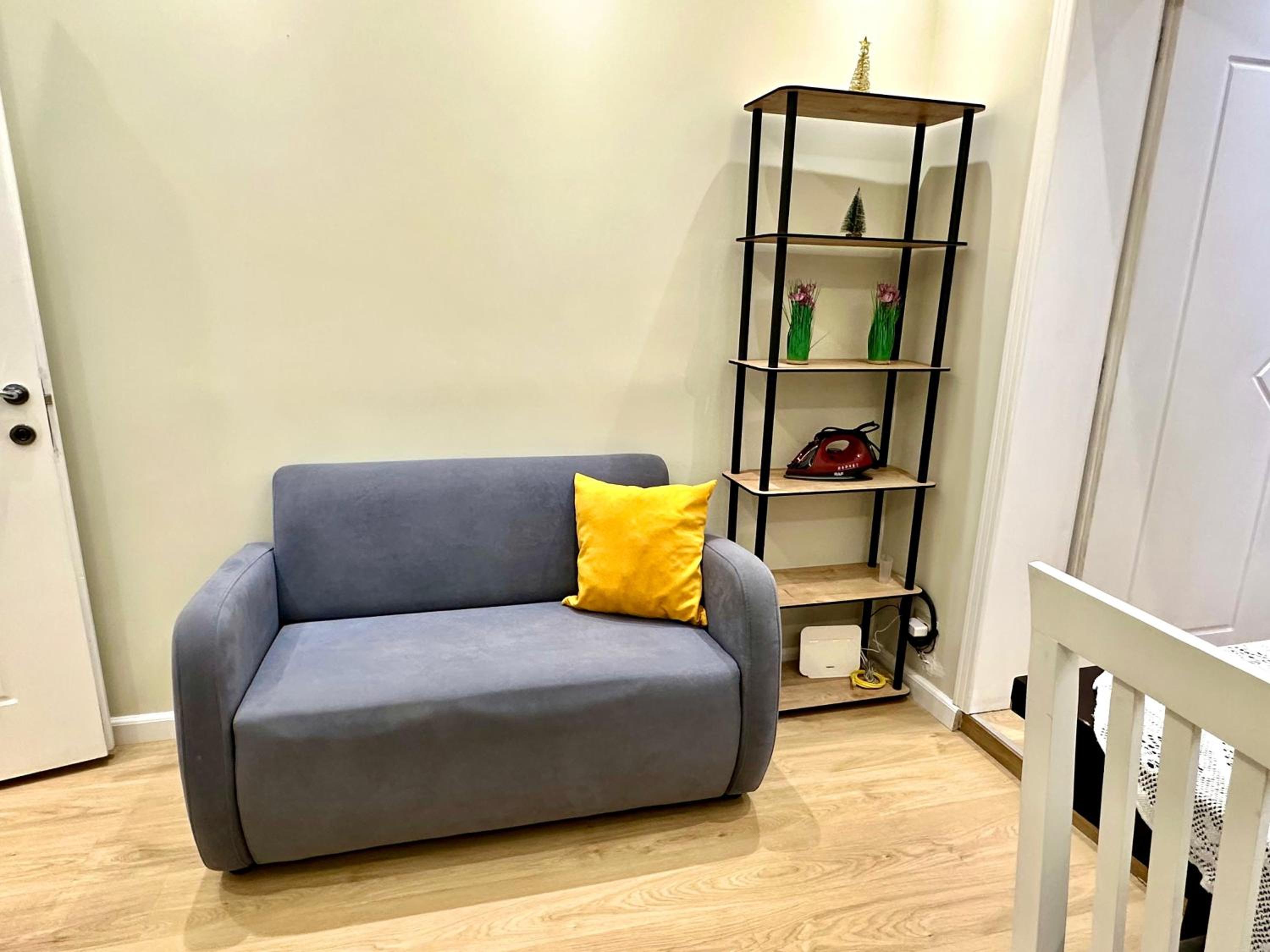 Cityscape Luxe Apartment