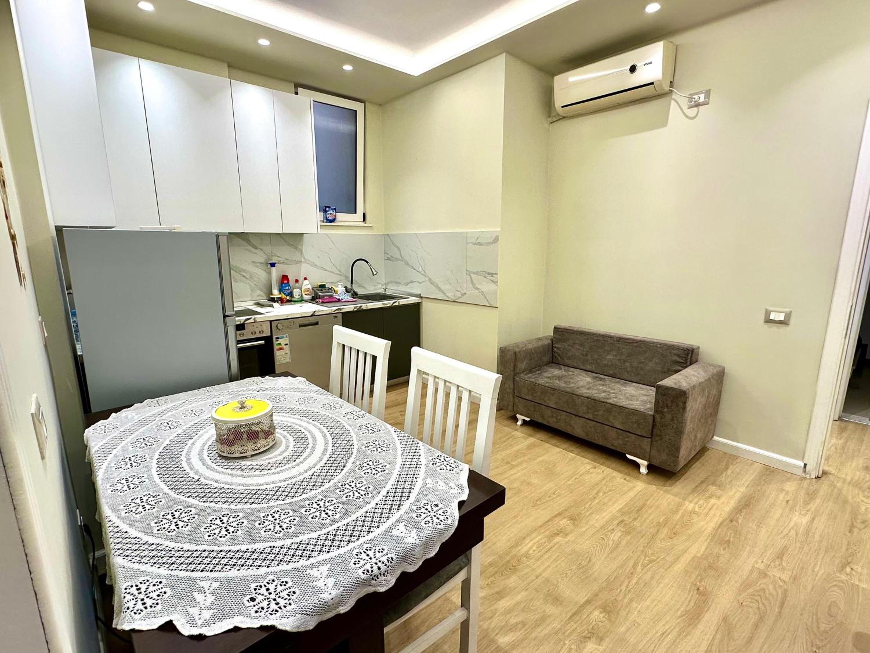 Cityscape Luxe Apartment