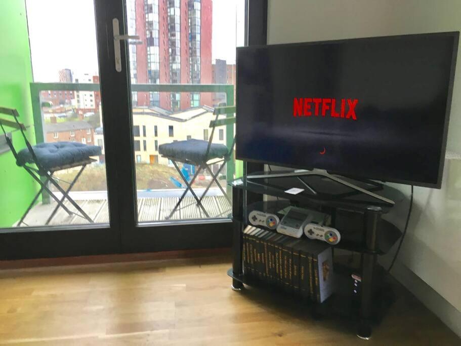 1 Bed Ancoats Canalside Flat City Centre view 2