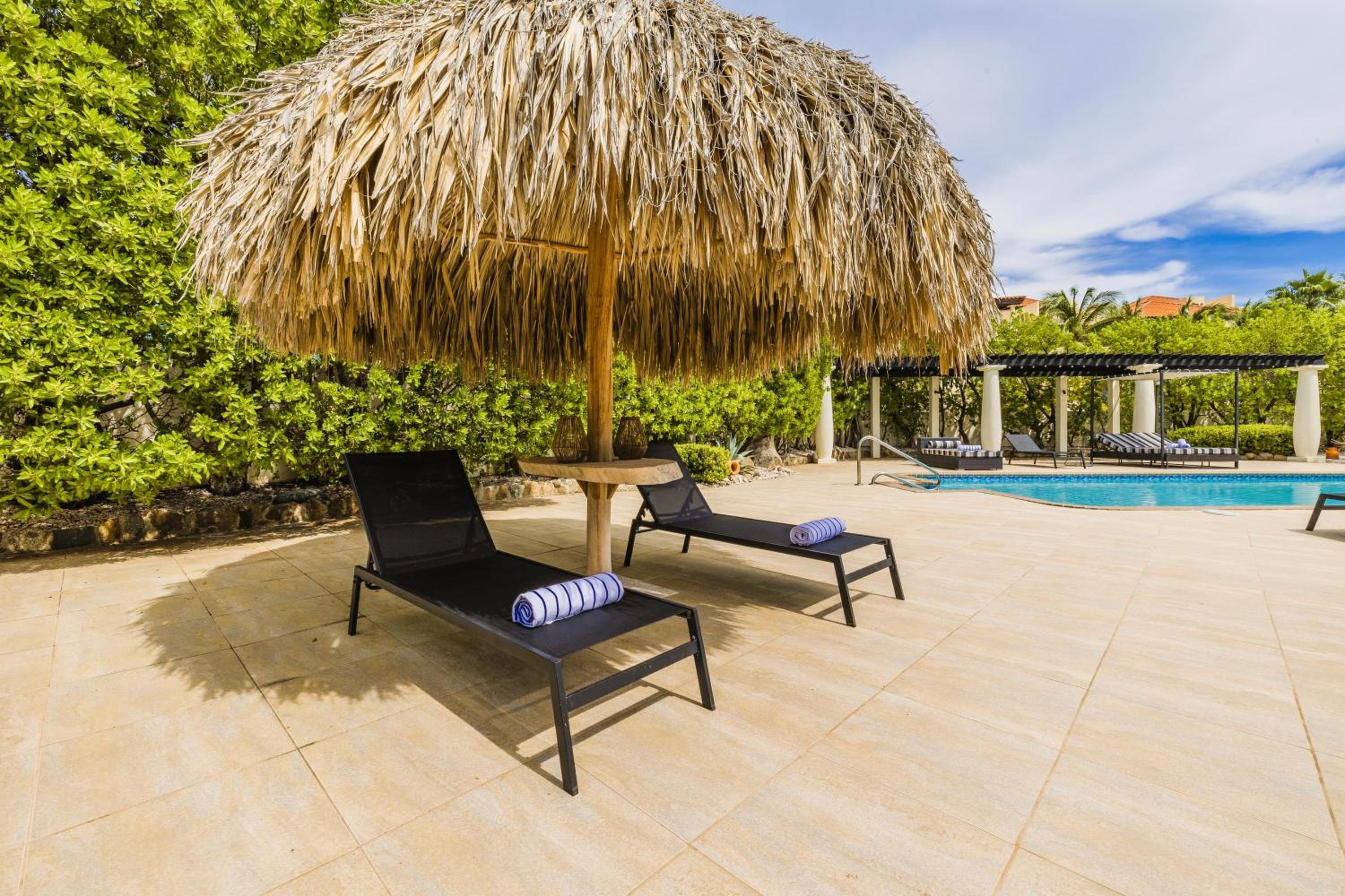 Golf & Beach 5BR w Pool - Campeonan 7 by Bocobay