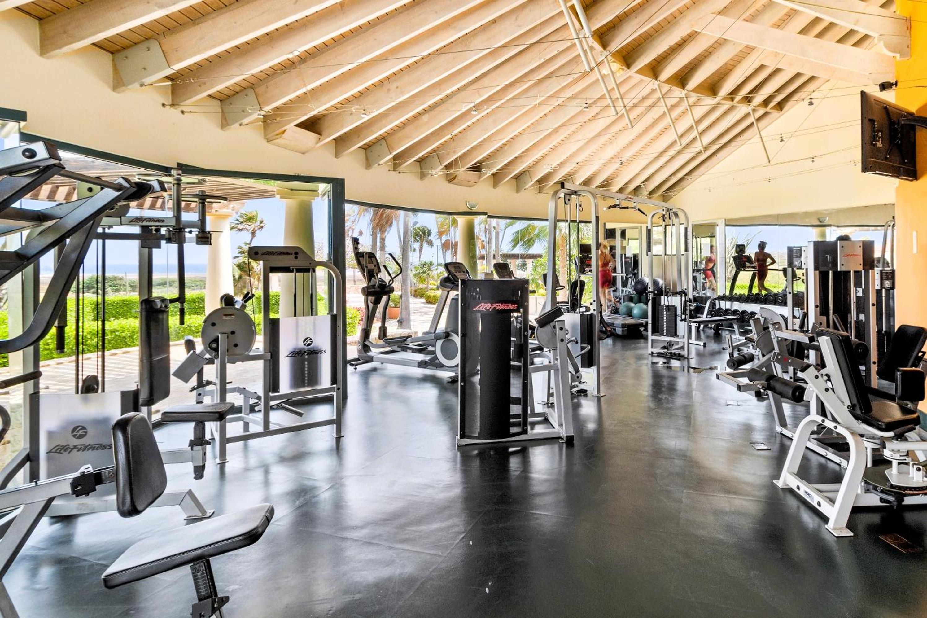 Golf & Beach 5BR w Pool - Campeonan 7 by Bocobay