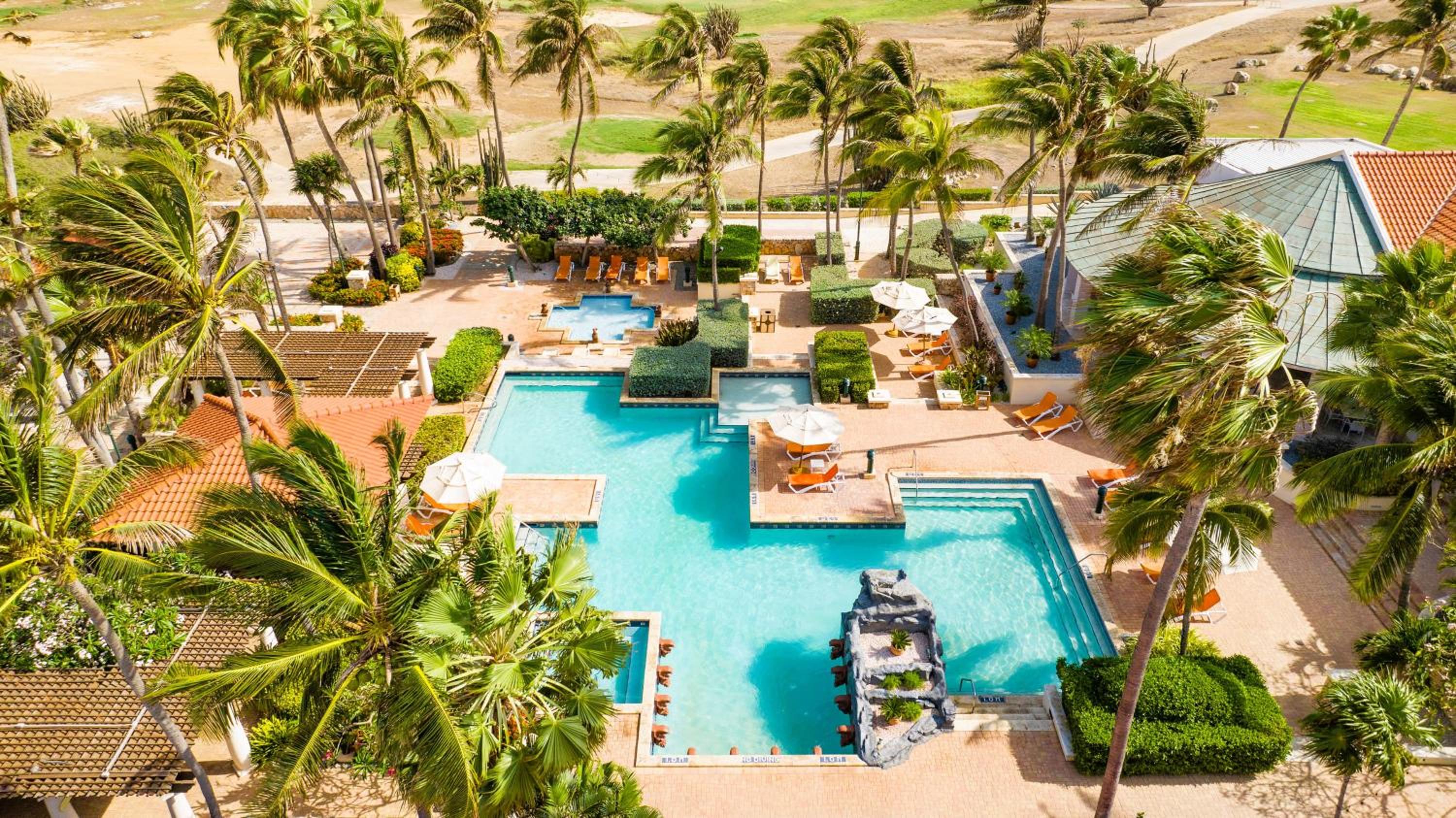 Golf & Beach 5BR w Pool - Campeonan 7 by Bocobay