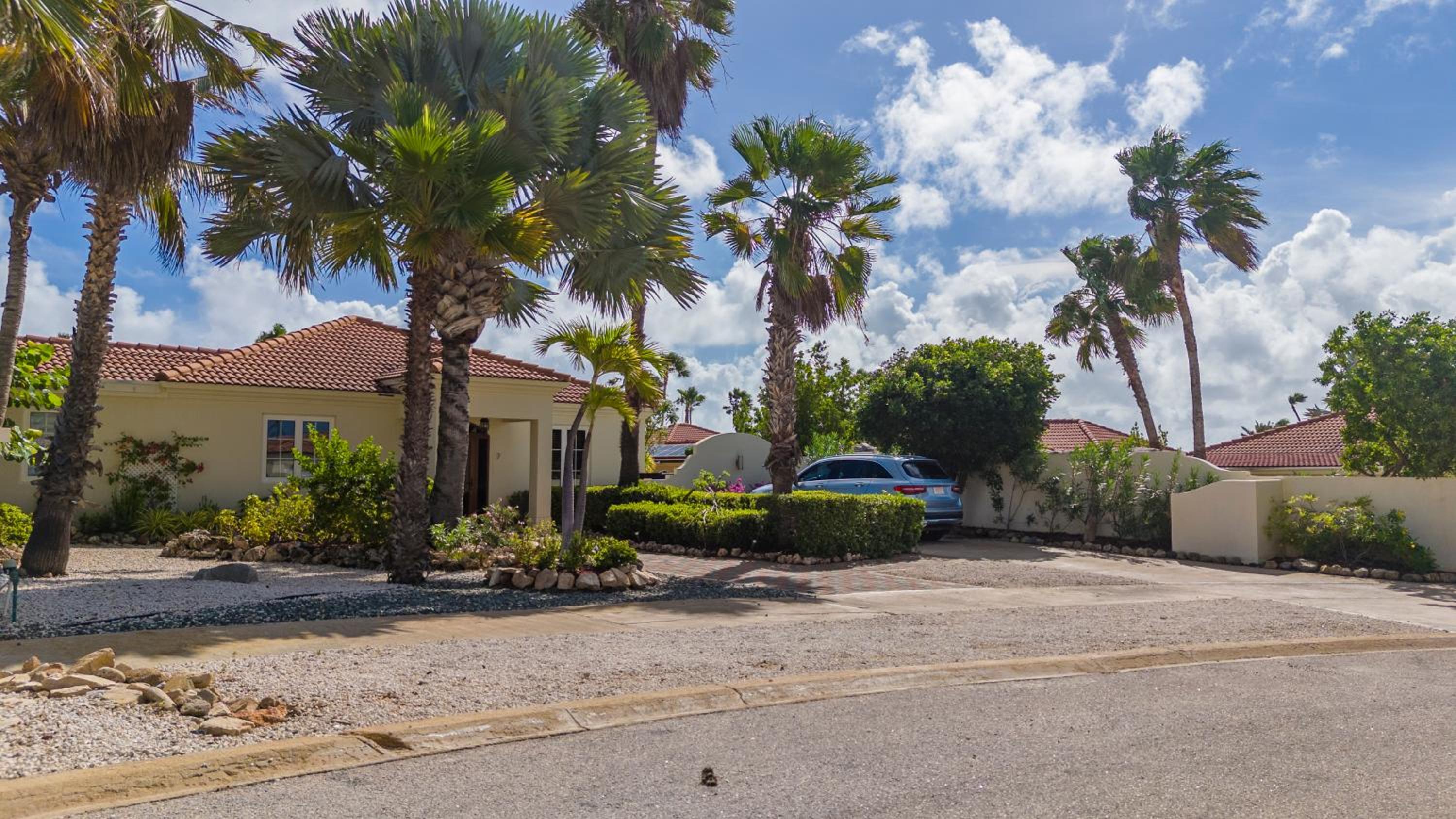 Golf & Beach 5BR w Pool - Campeonan 7 by Bocobay