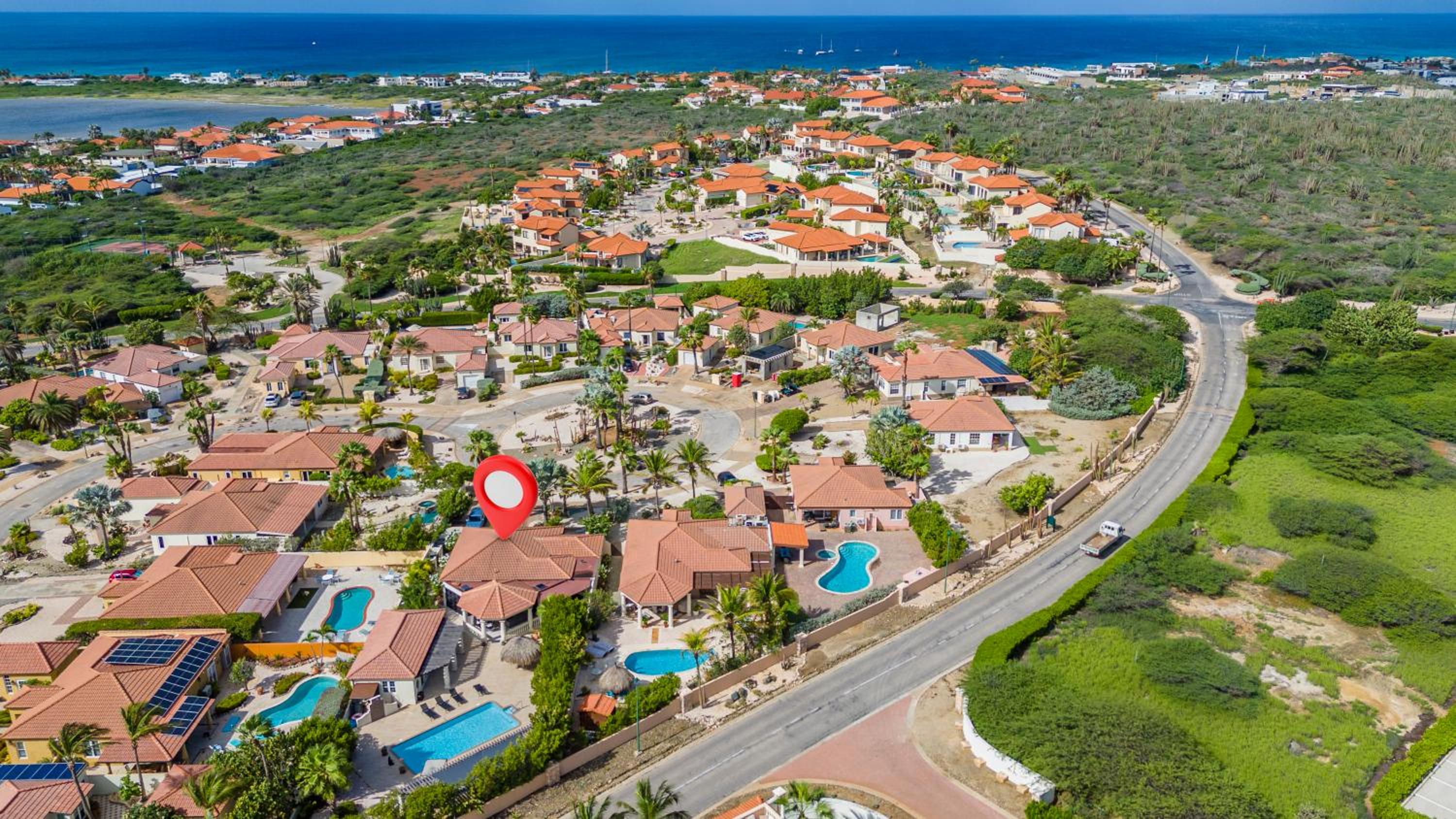 Golf & Beach 5BR w Pool - Campeonan 7 by Bocobay