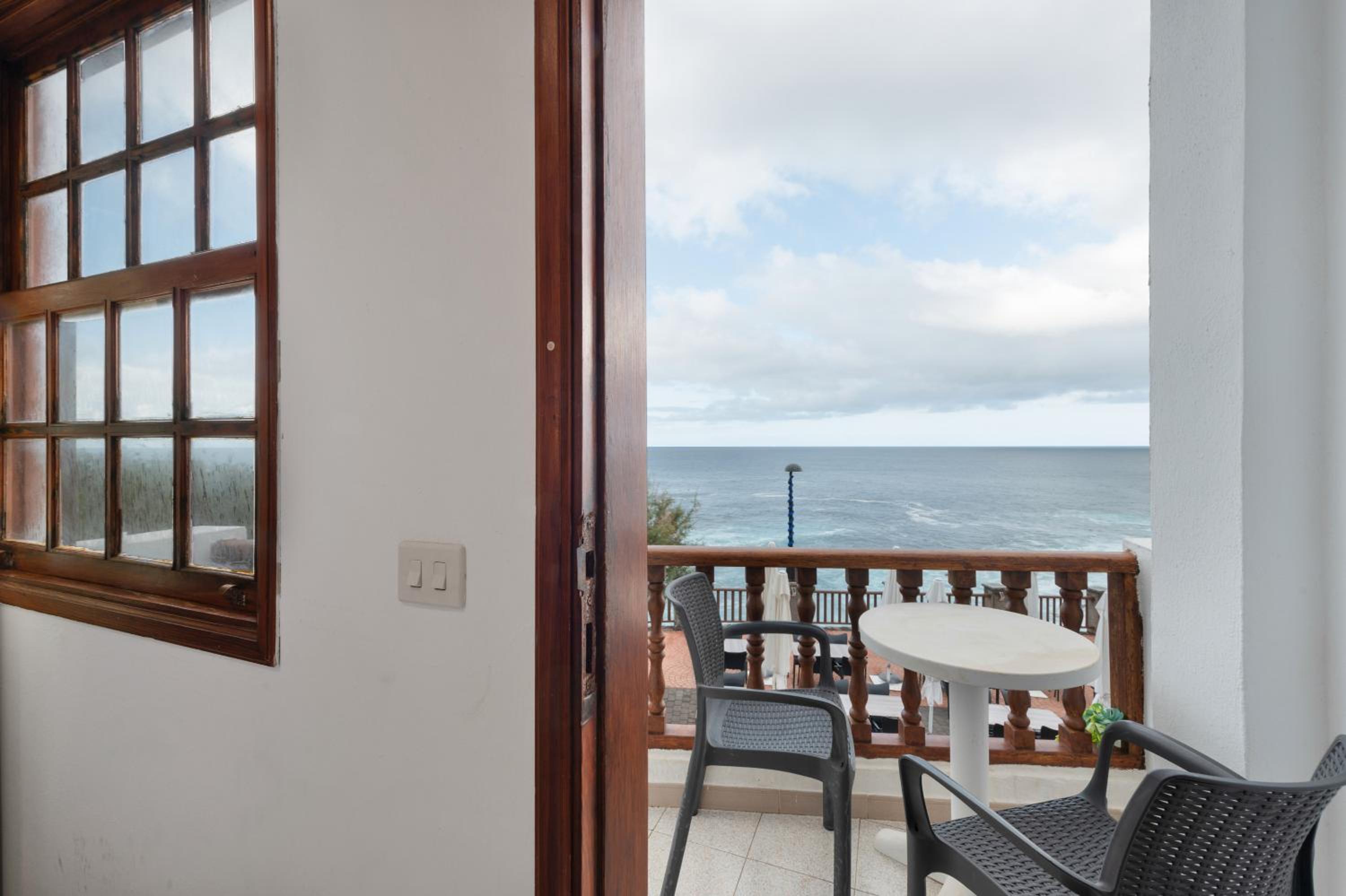 Apartamentos La Fajana