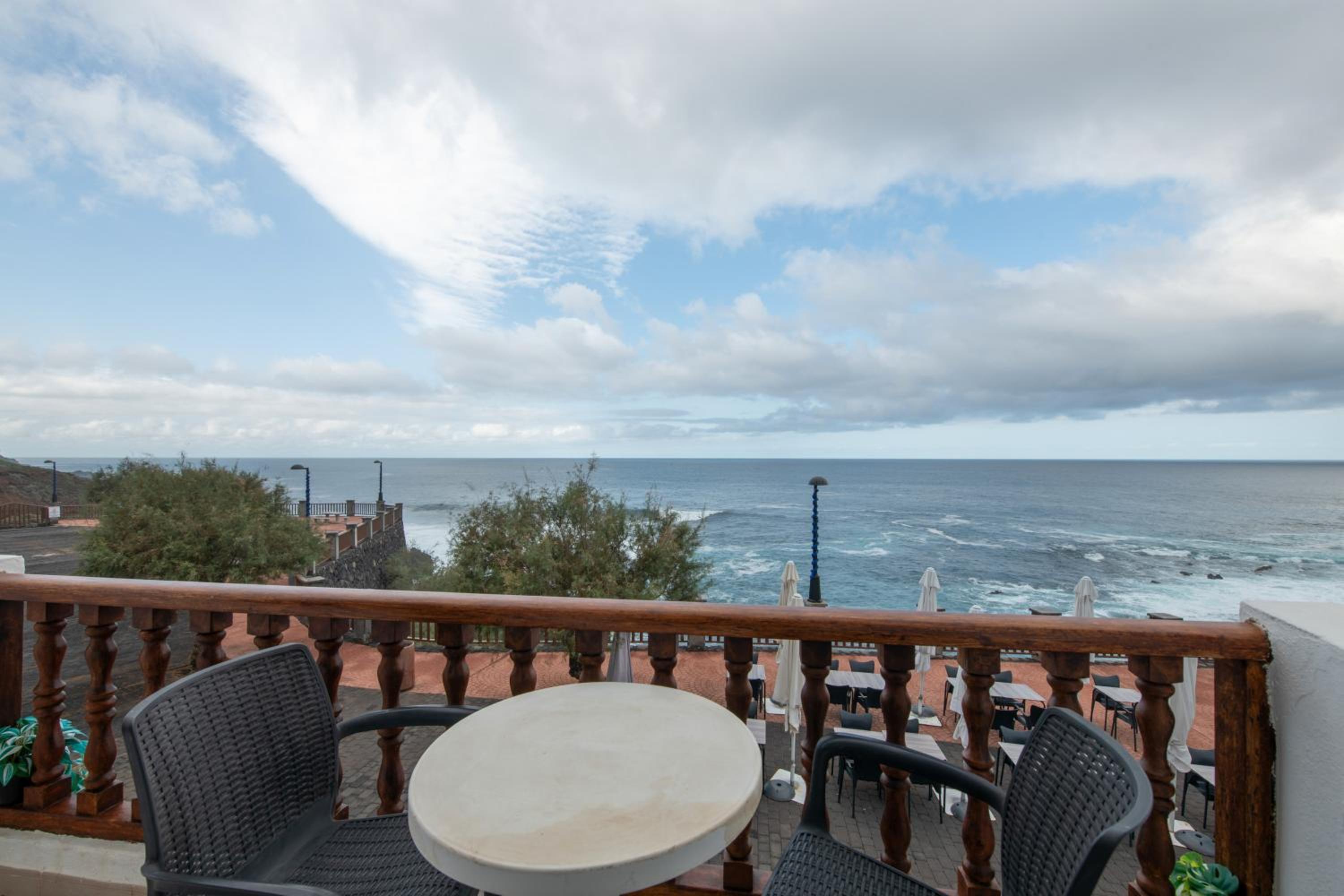 Apartamentos La Fajana