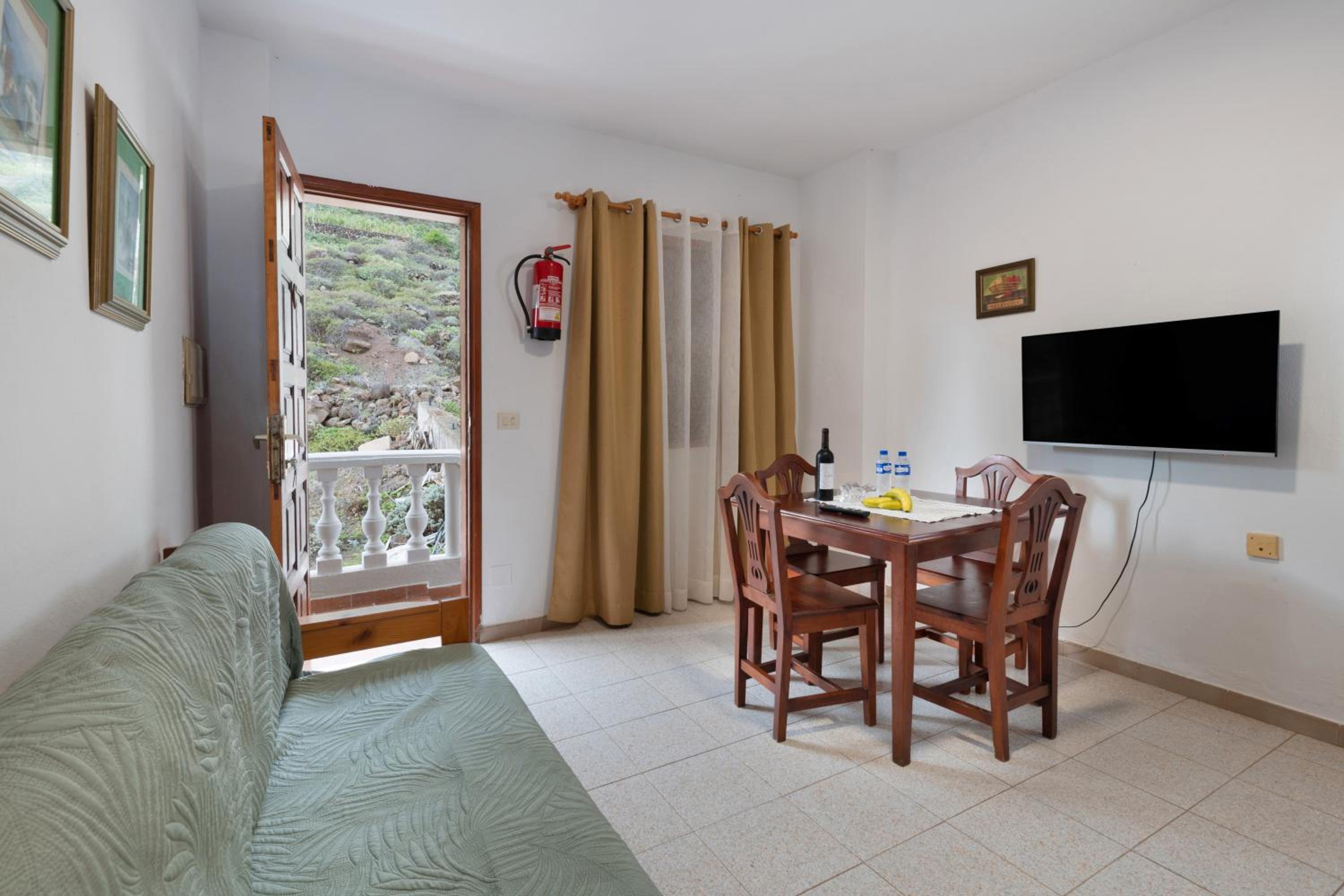 Apartamentos La Fajana