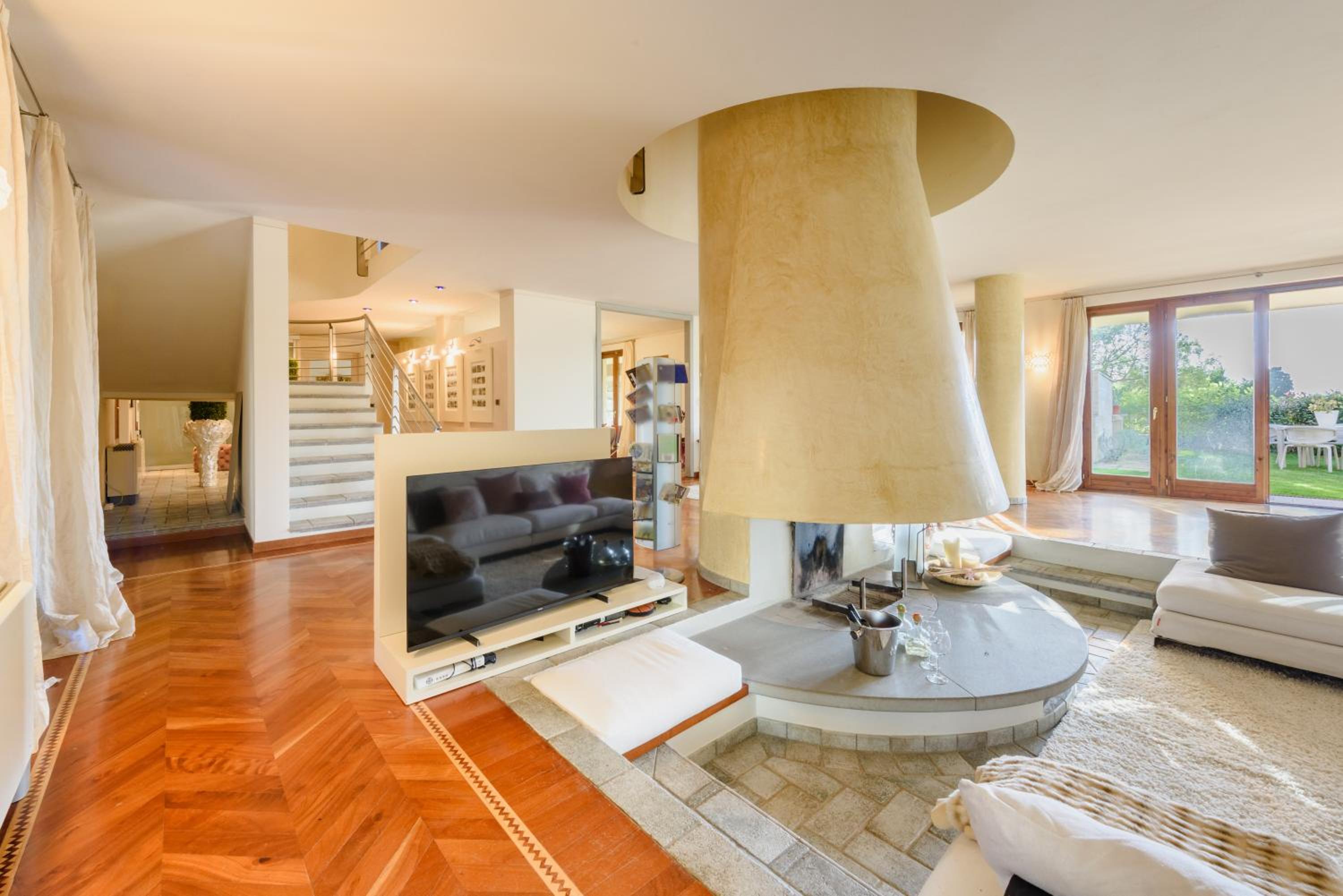 Villa Setteponti by MMega