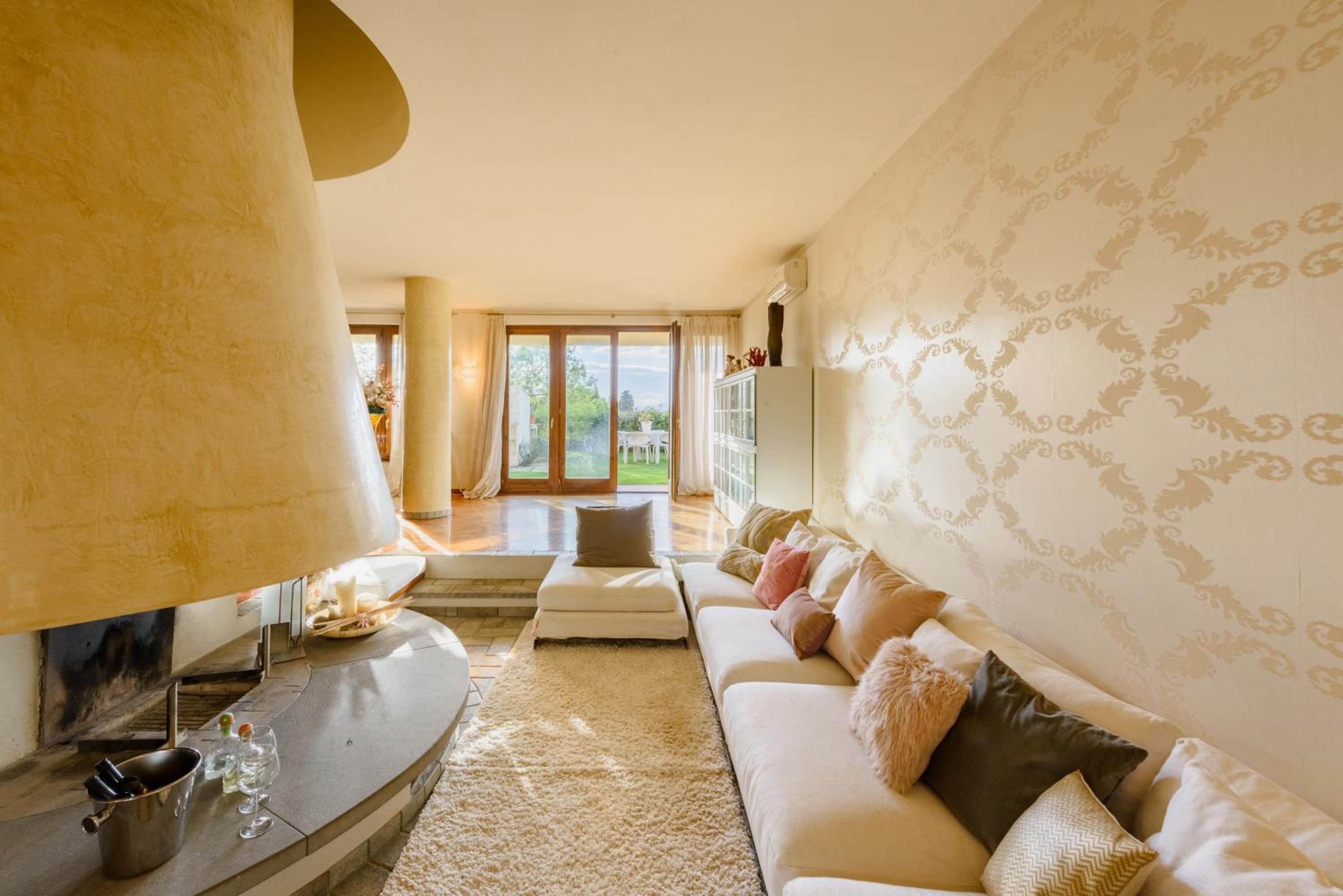 Villa Setteponti by MMega
