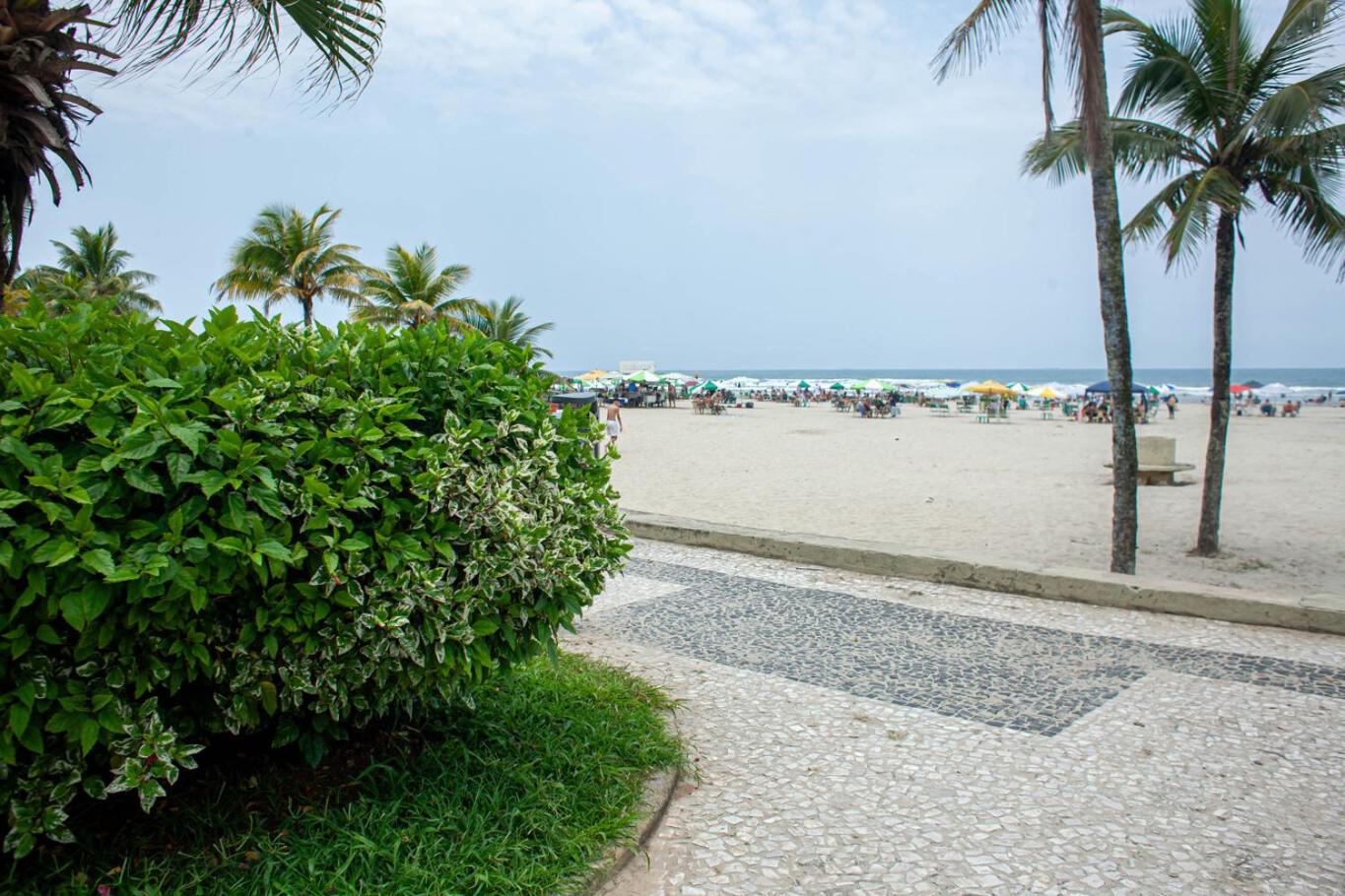 Casa aconchegante c churrasqueira a 400m da praia