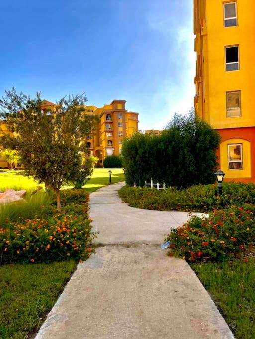 Apartment in Degla Palms October Gardens