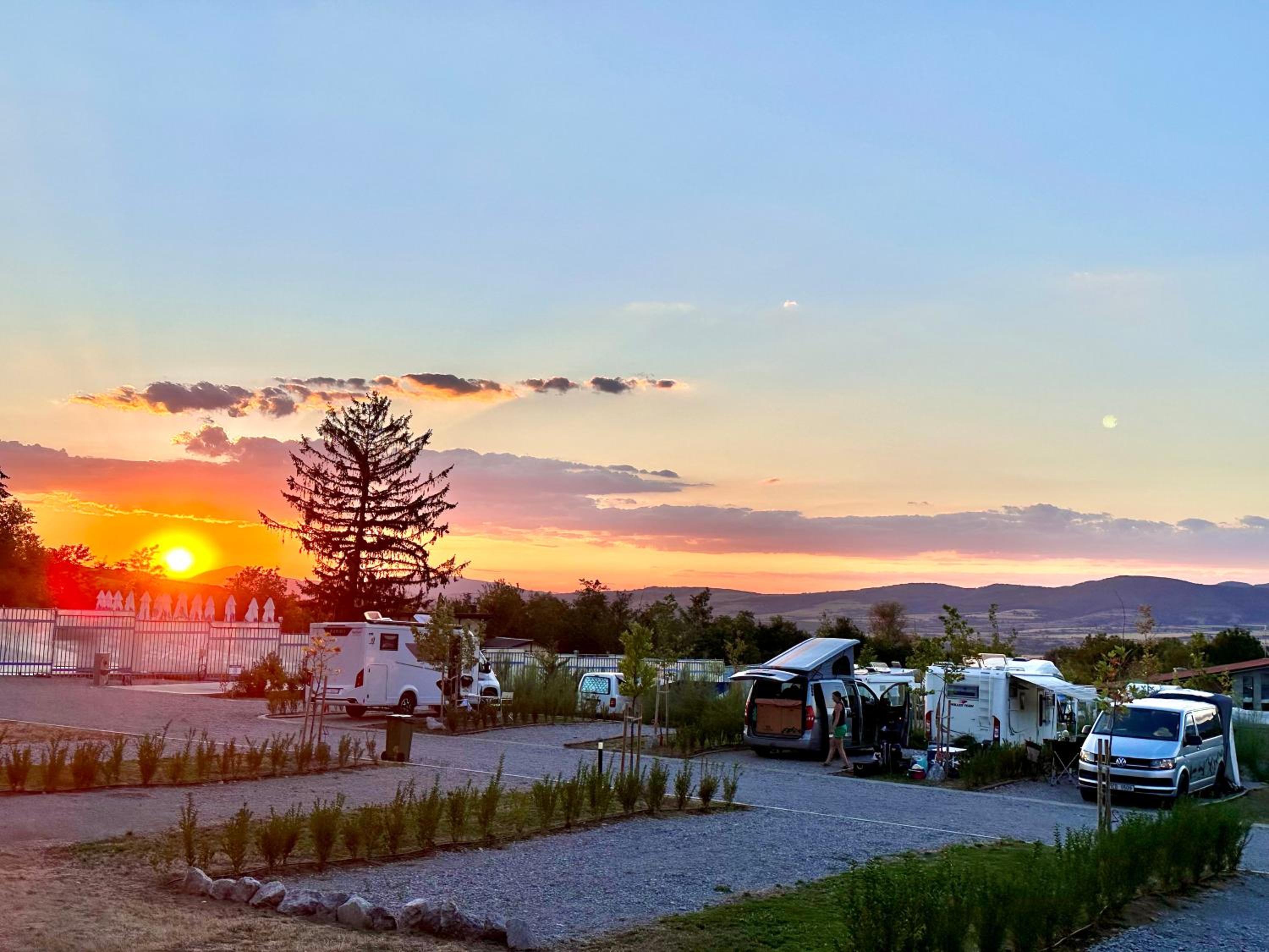 7 Lakes camping