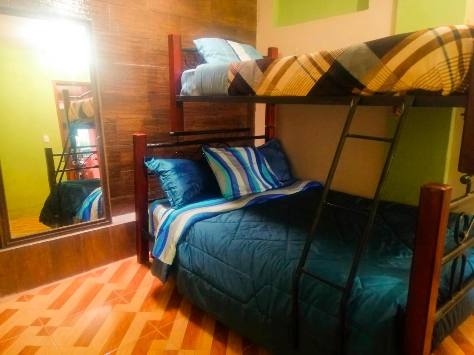 Casa Amarilla