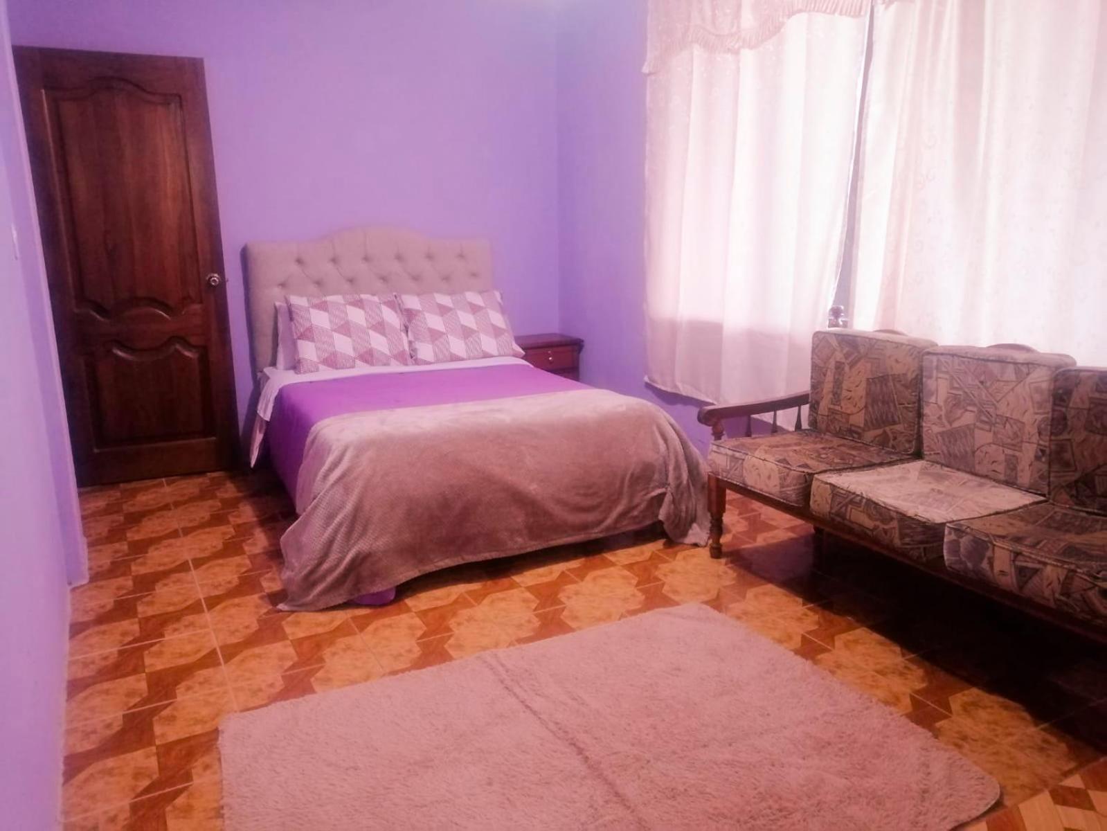 Casa Amarilla