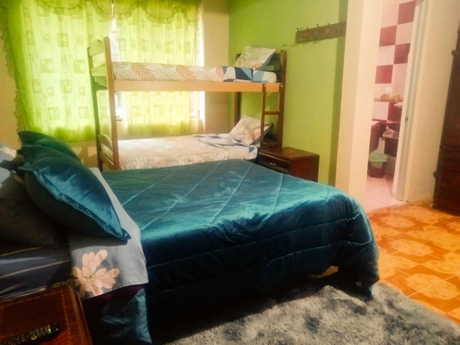 Casa Amarilla