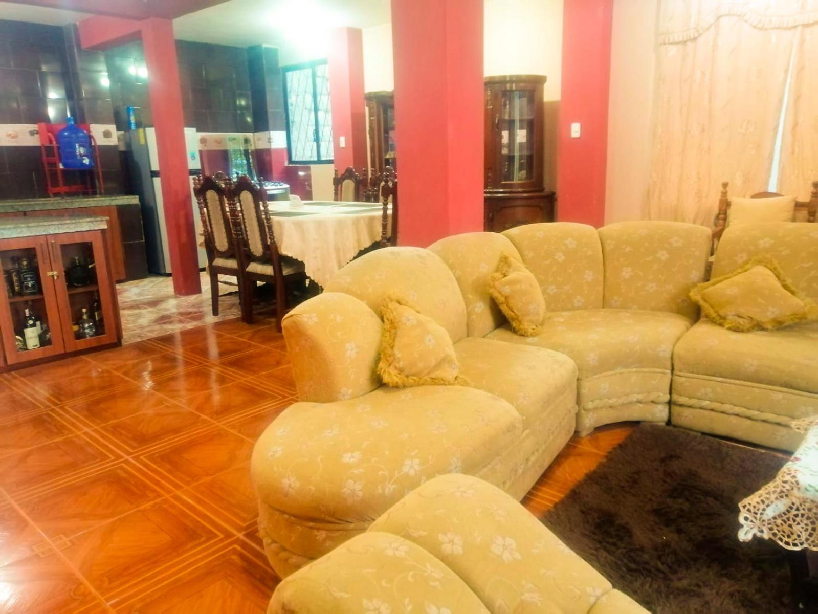 Casa Amarilla