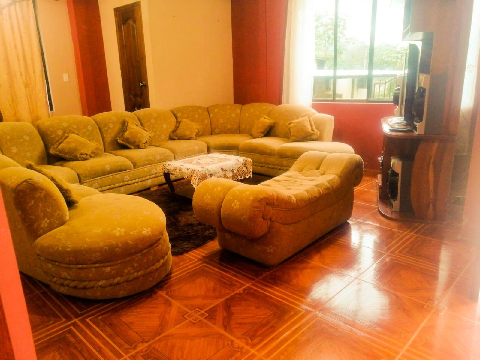 Casa Amarilla