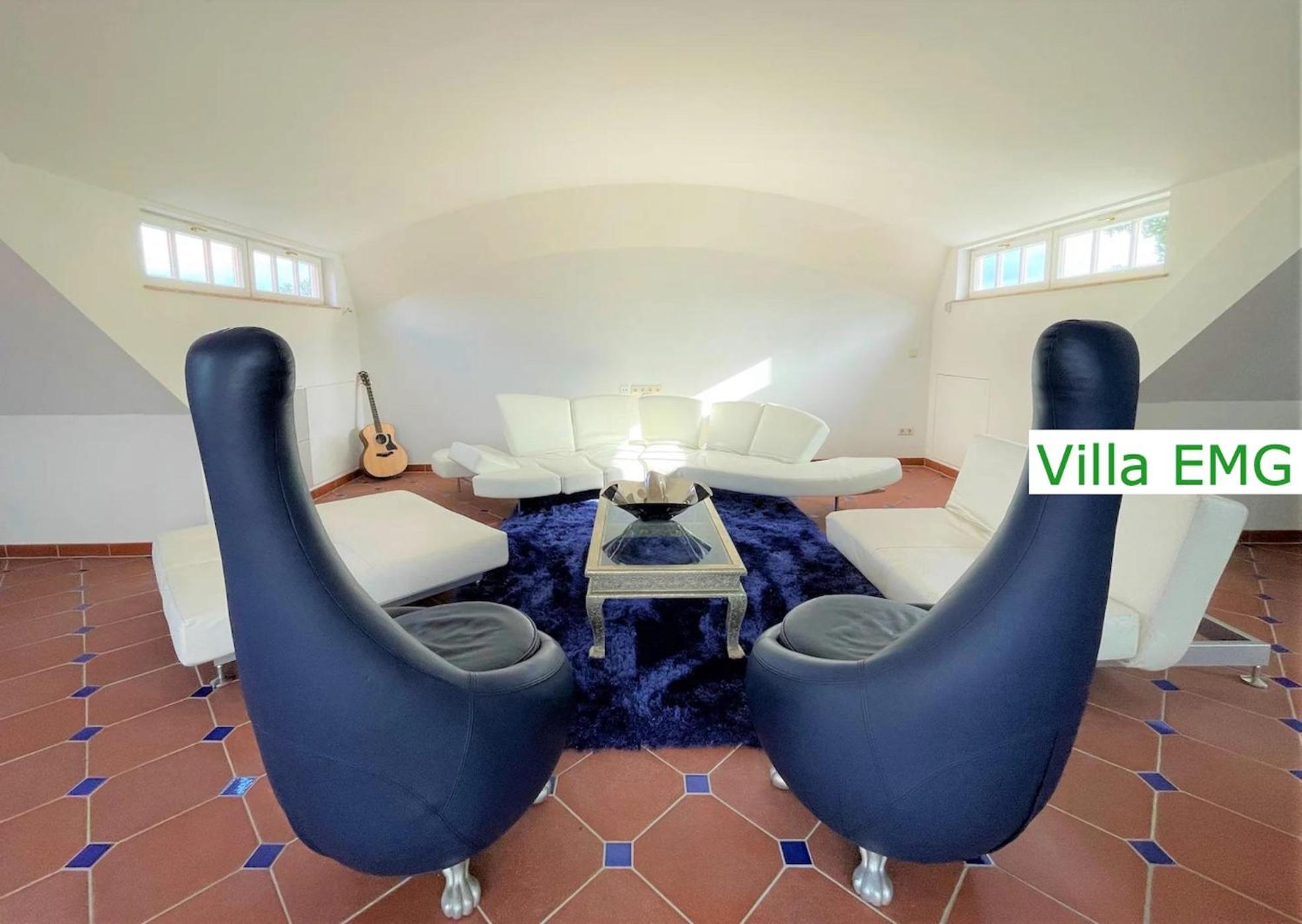 Luxus Ferienhaus Villa EMG Hannover, Messe, Braunschweig mit Sauna, Garten für Familien Gruppen bis 25 Personen