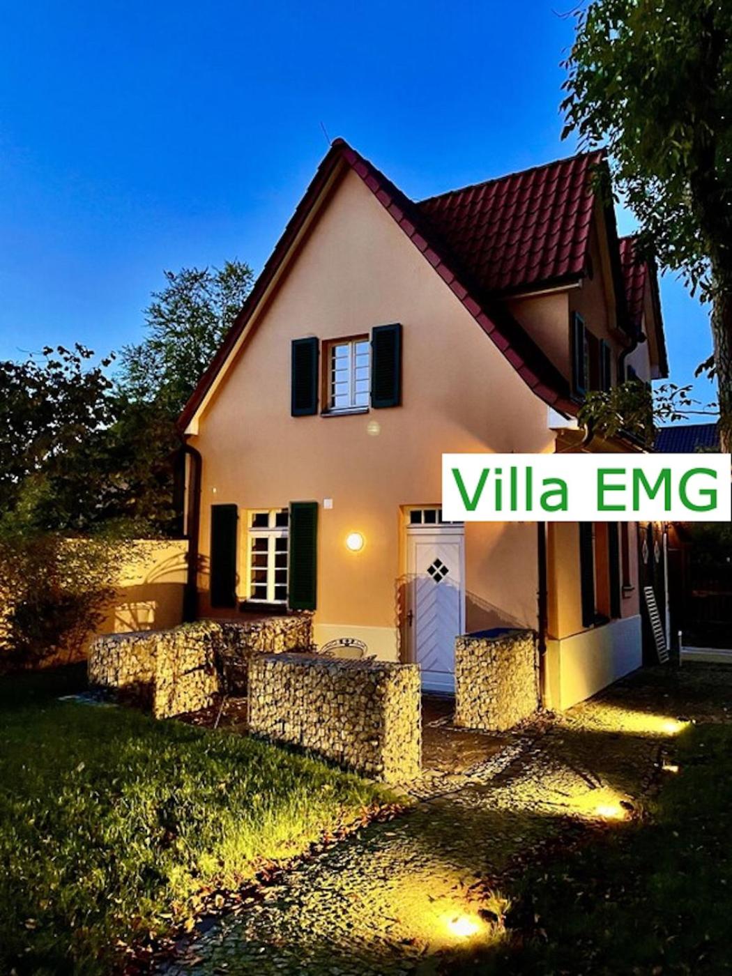 Luxus Ferienhaus Villa EMG Hannover, Messe, Braunschweig mit Sauna, Garten für Familien Gruppen bis 25 Personen