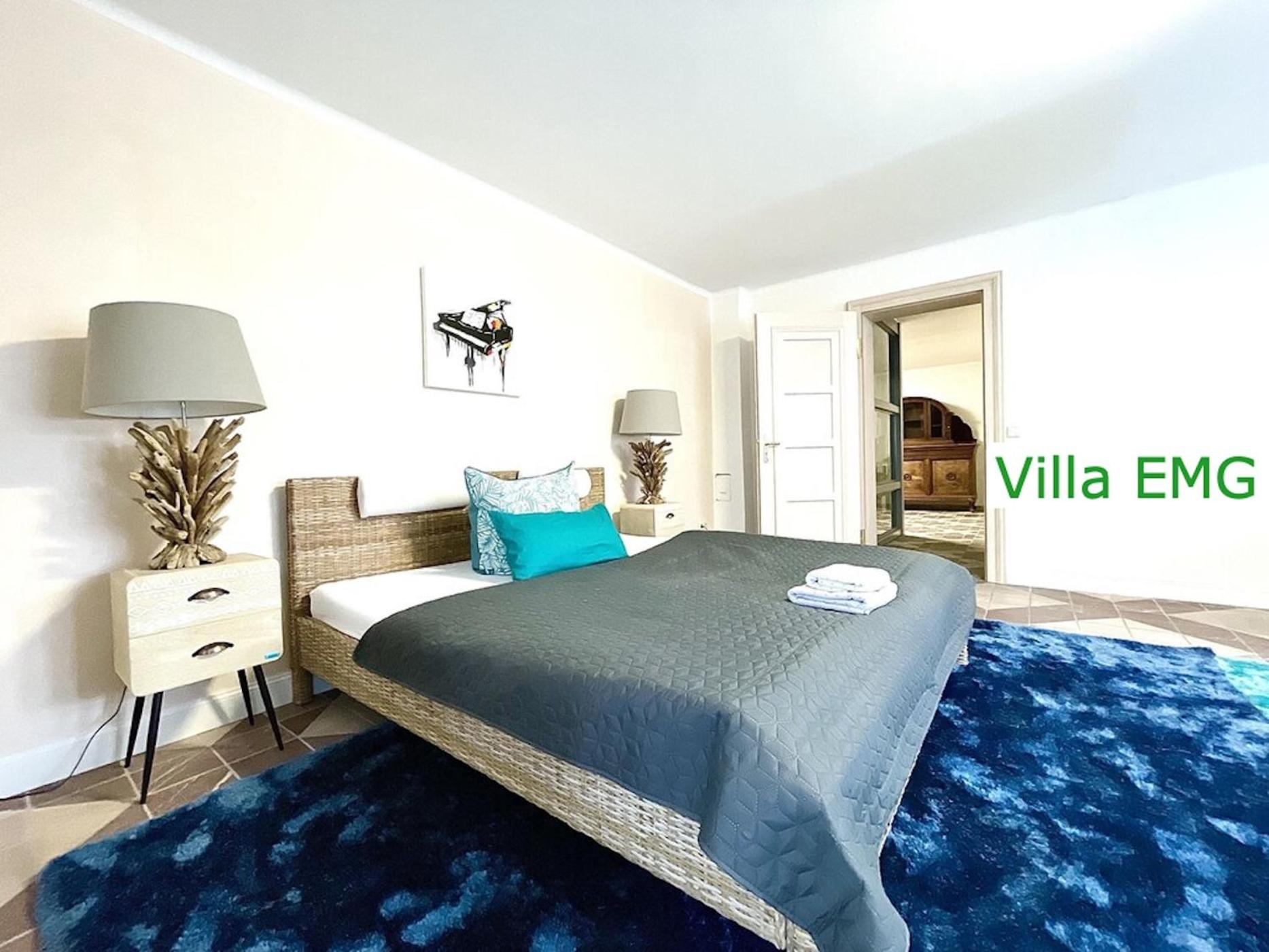 Luxus Ferienhaus Villa EMG Hannover, Messe, Braunschweig mit Sauna, Garten für Familien Gruppen bis 25 Personen
