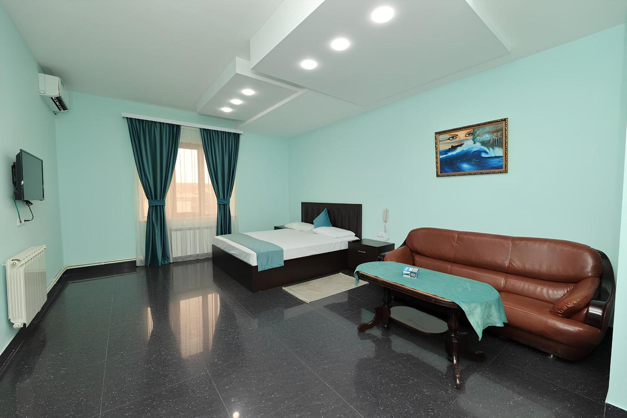 New Continental Hotel, photo 10