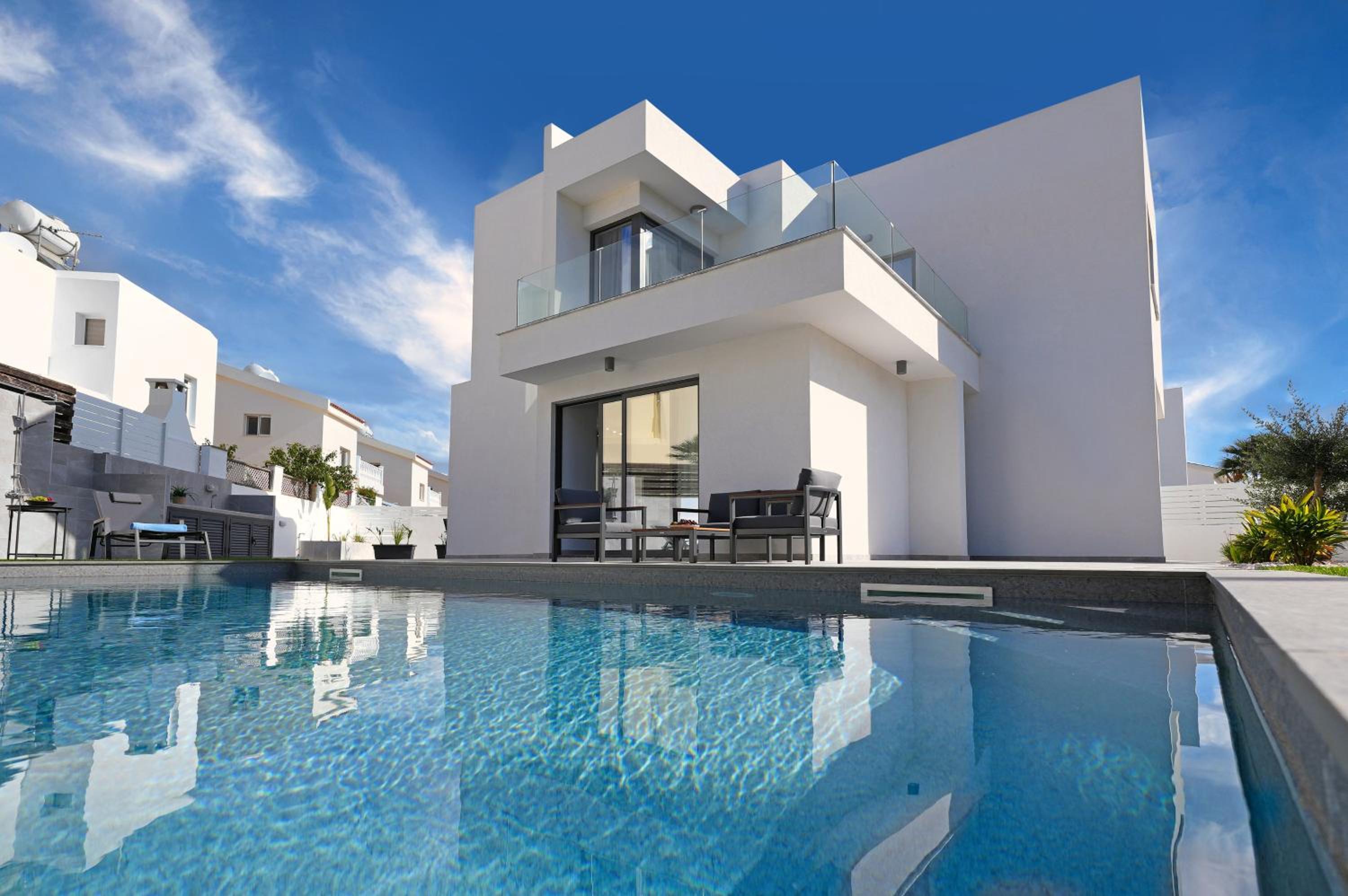 Villa Vitalia - 3 En-suite Beds with Private Pool